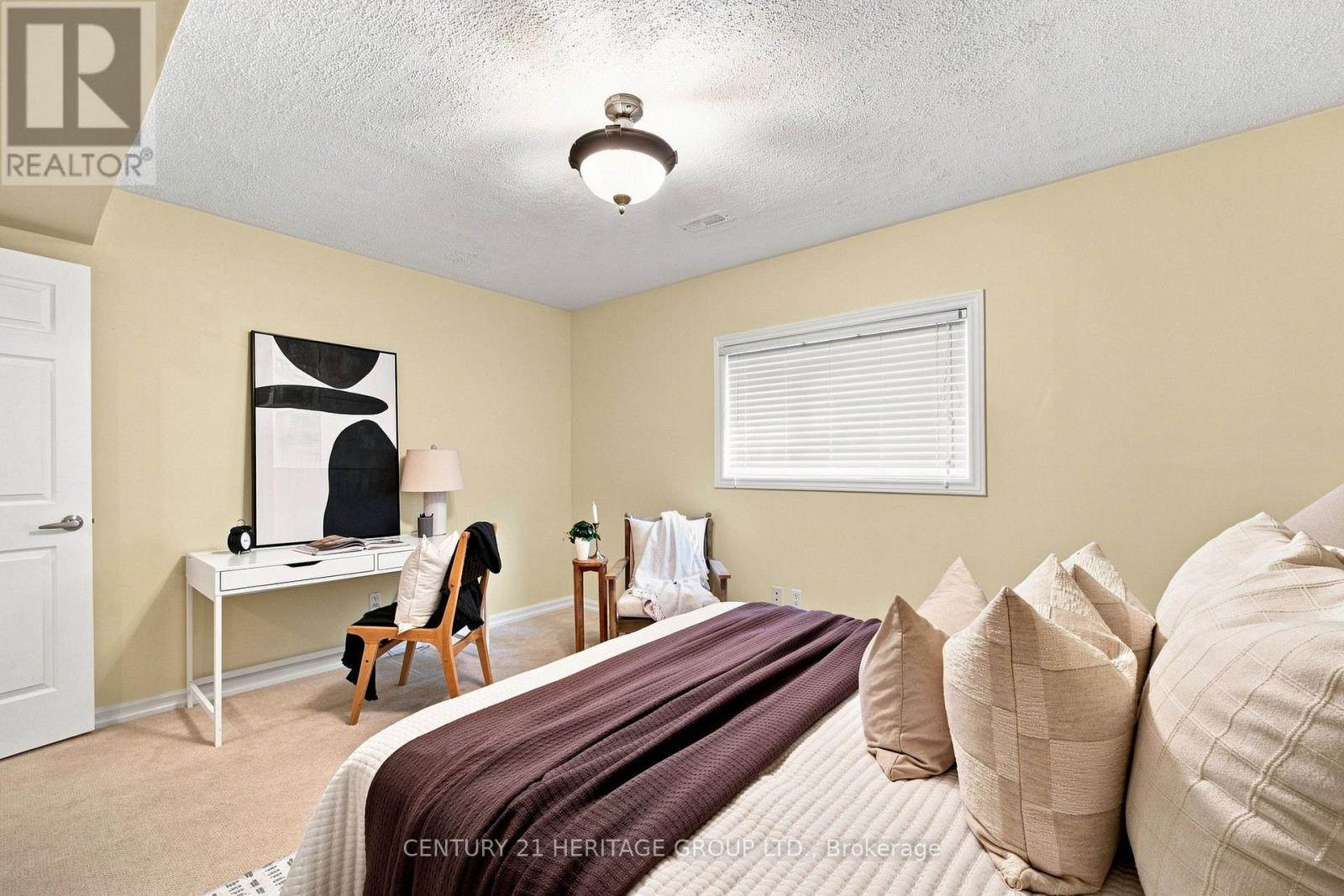 546 Jerseyville Road W Property Photo 37