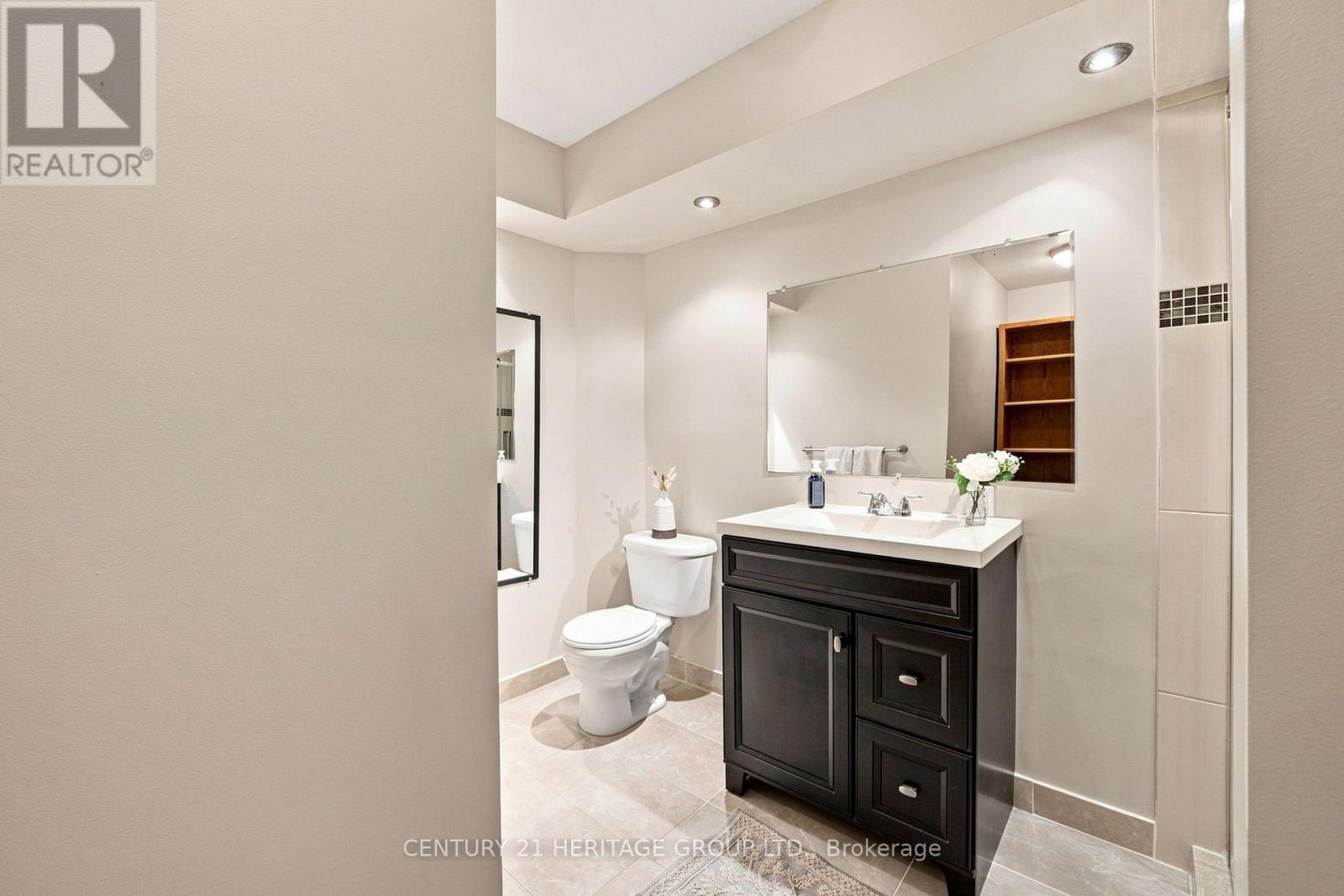 546 Jerseyville Road W Property Photo 39