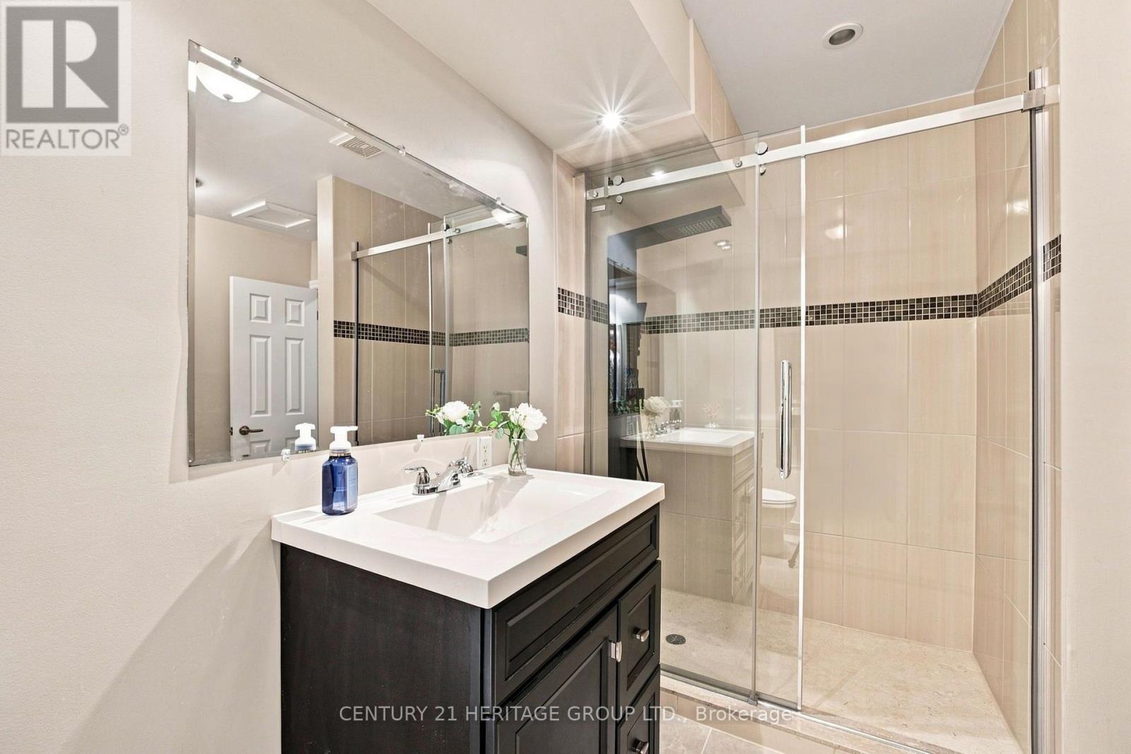 546 Jerseyville Road W Property Photo 40