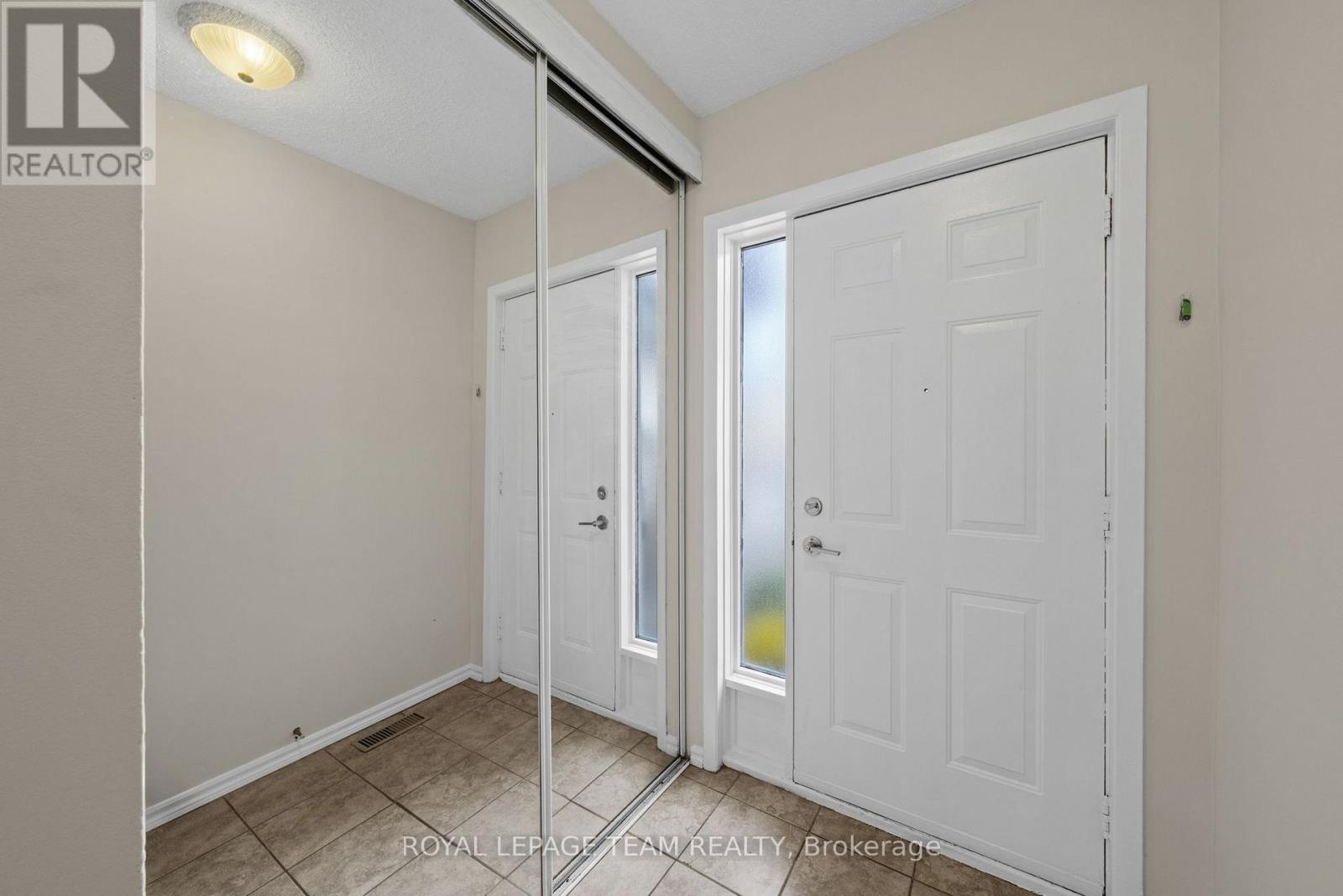 26 Paddington Private Property Photo 4