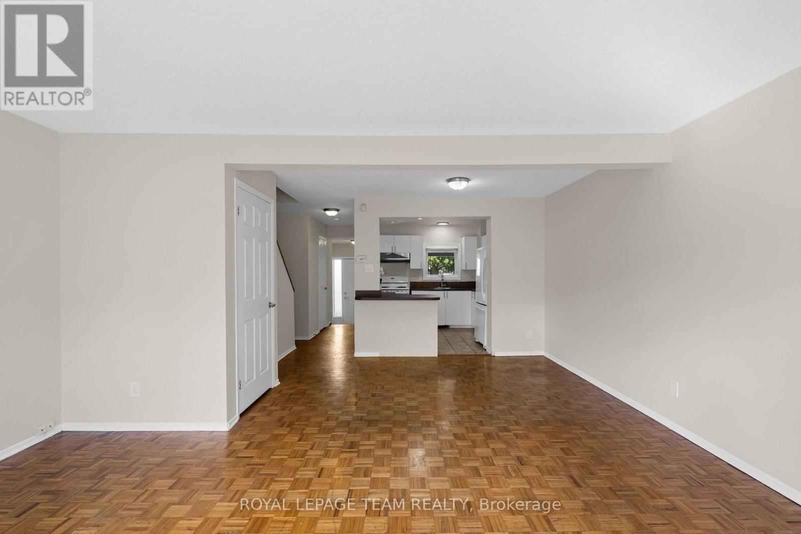 26 Paddington Private Property Photo 23