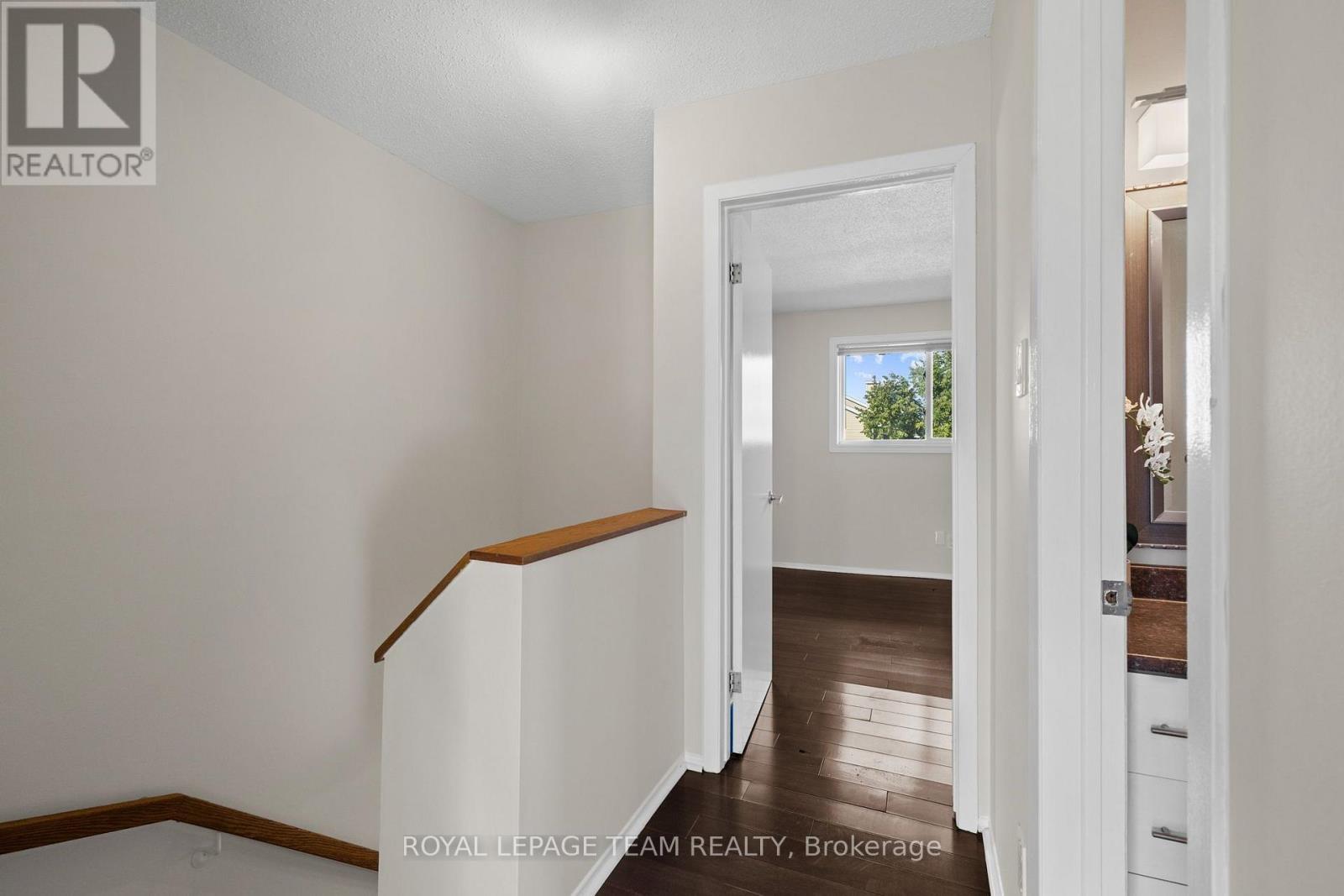 26 Paddington Private Property Photo 28