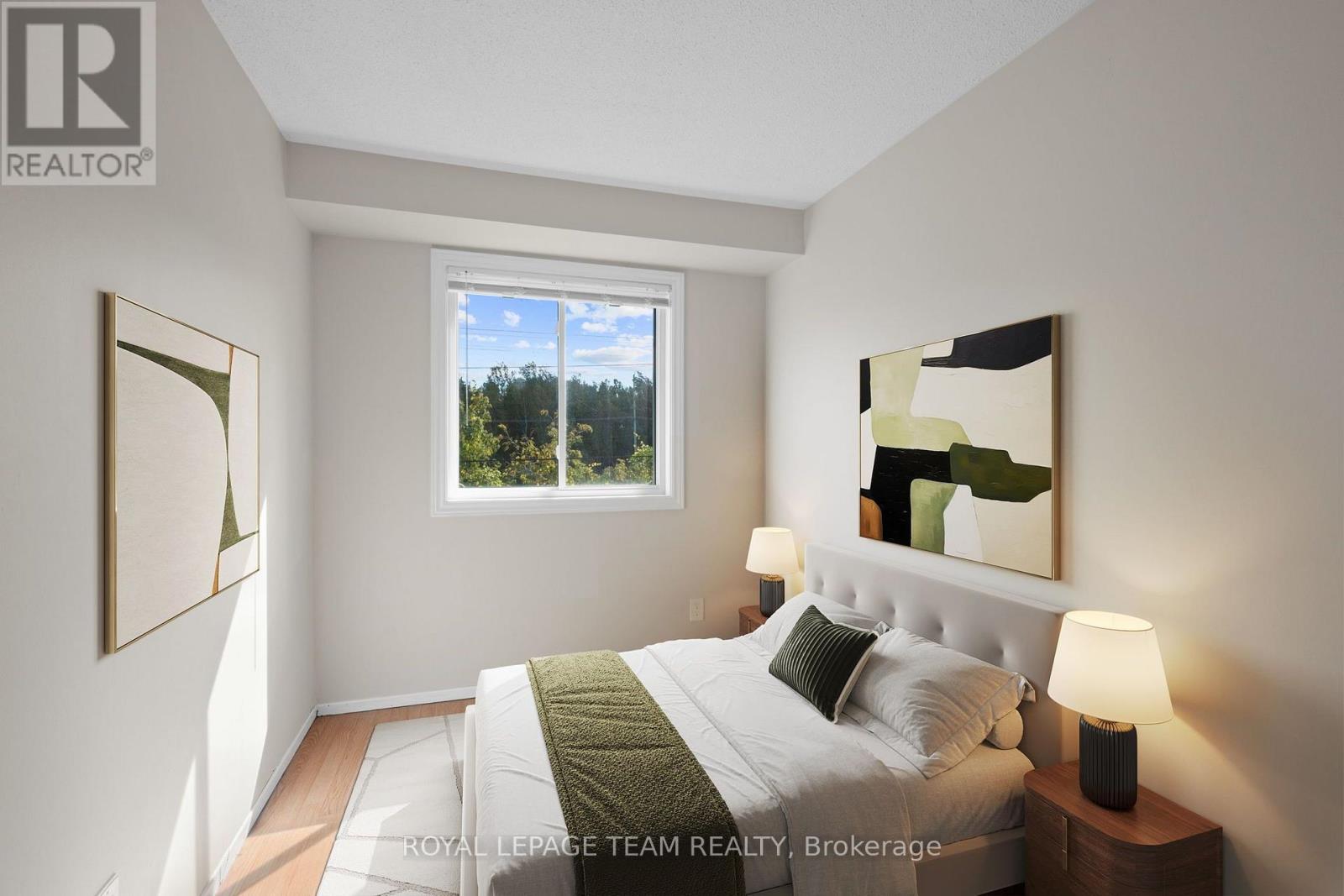 26 Paddington Private Property Photo 33