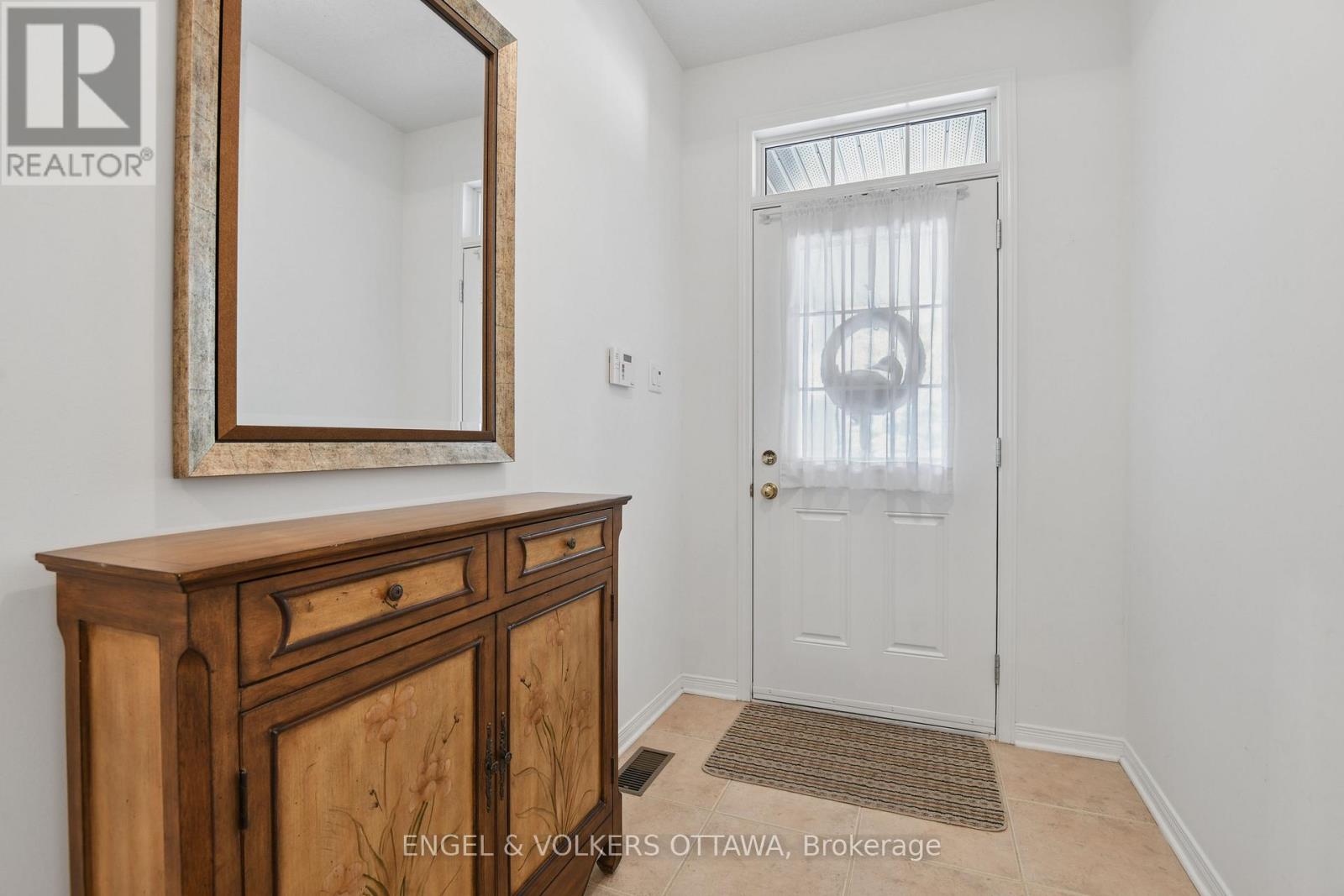 162 Maple Key Private Property Photo 3