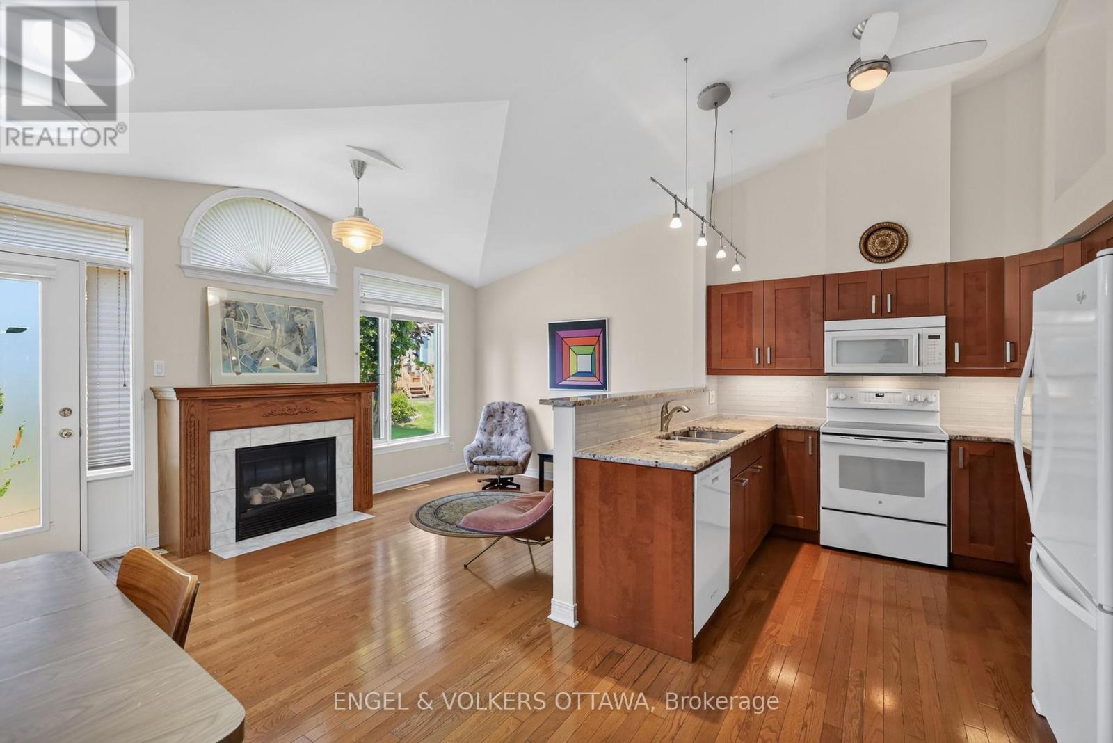 10 Waterthrush Crescent Property Photo 13