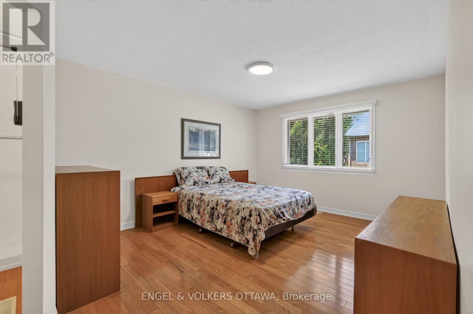10 Waterthrush Crescent Property Photo 21