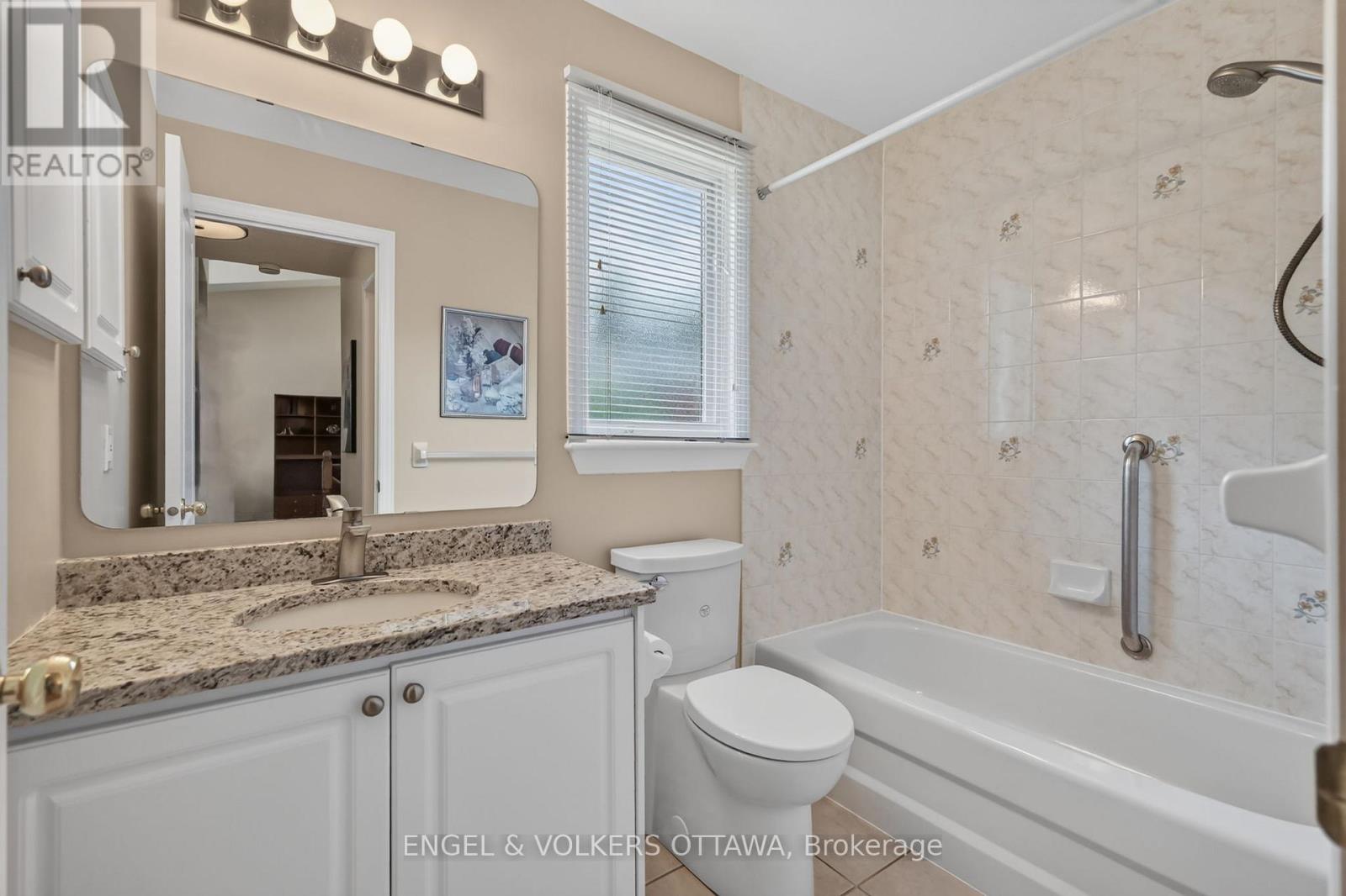 10 Waterthrush Crescent Property Photo 28