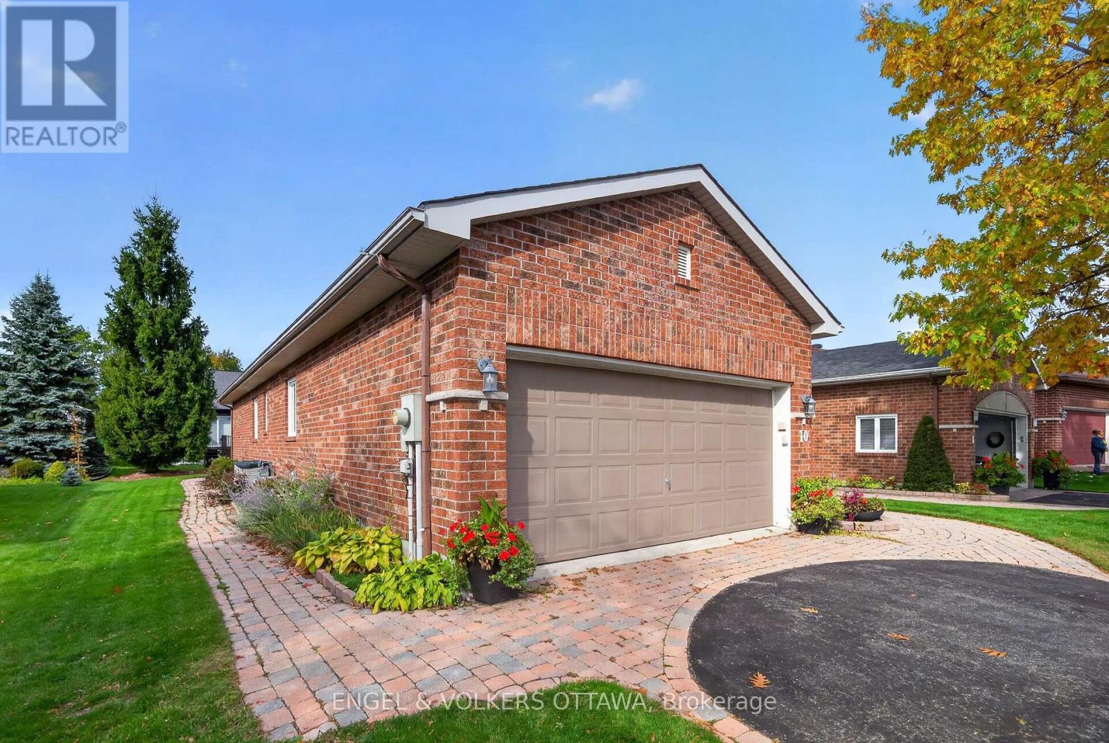 10 Waterthrush Crescent Property Photo 36