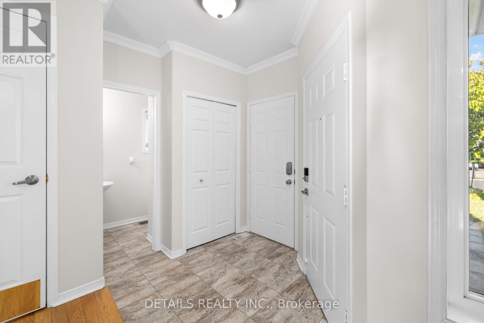 106 Woodgate Way Property Photo 3