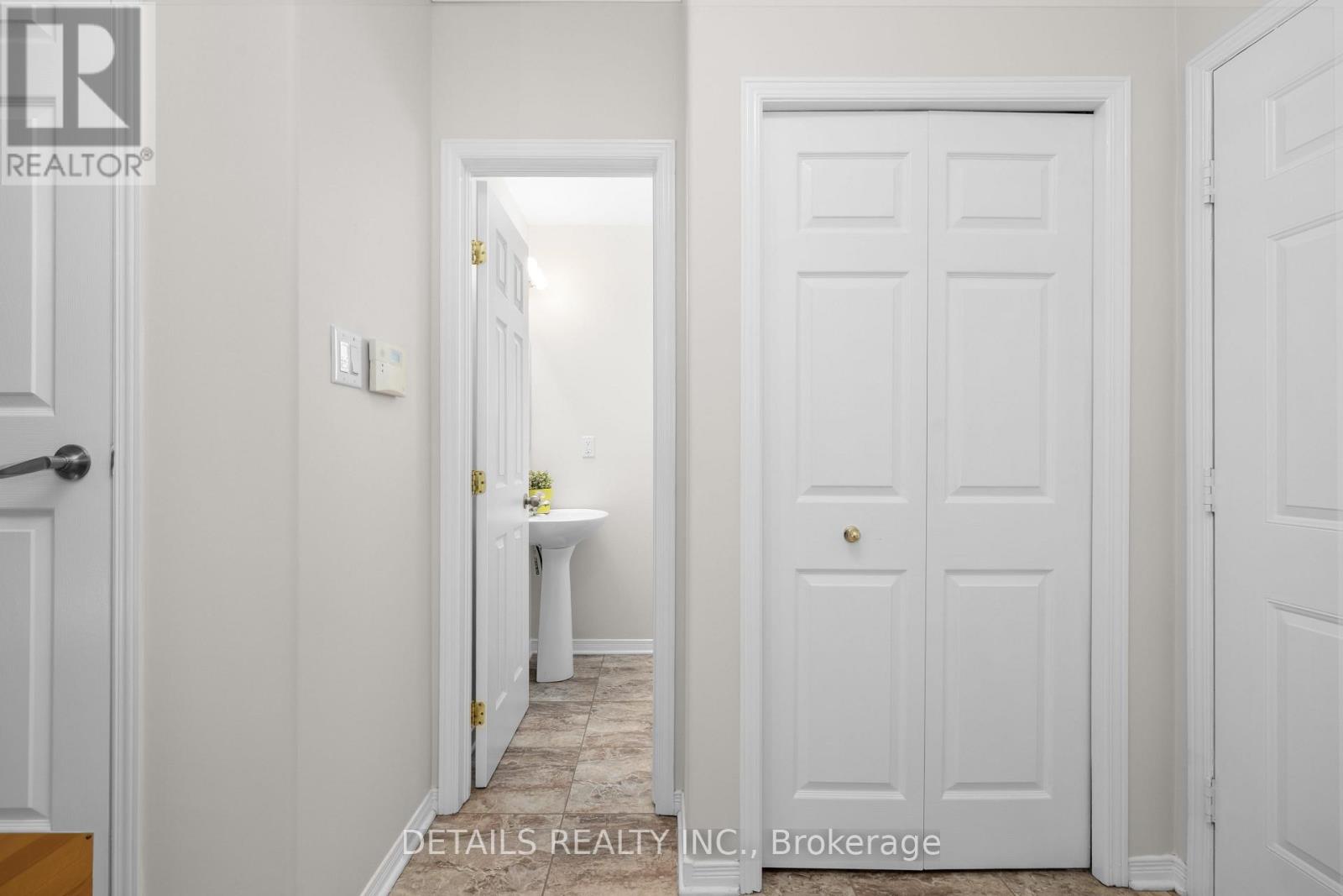 106 Woodgate Way Property Photo 4