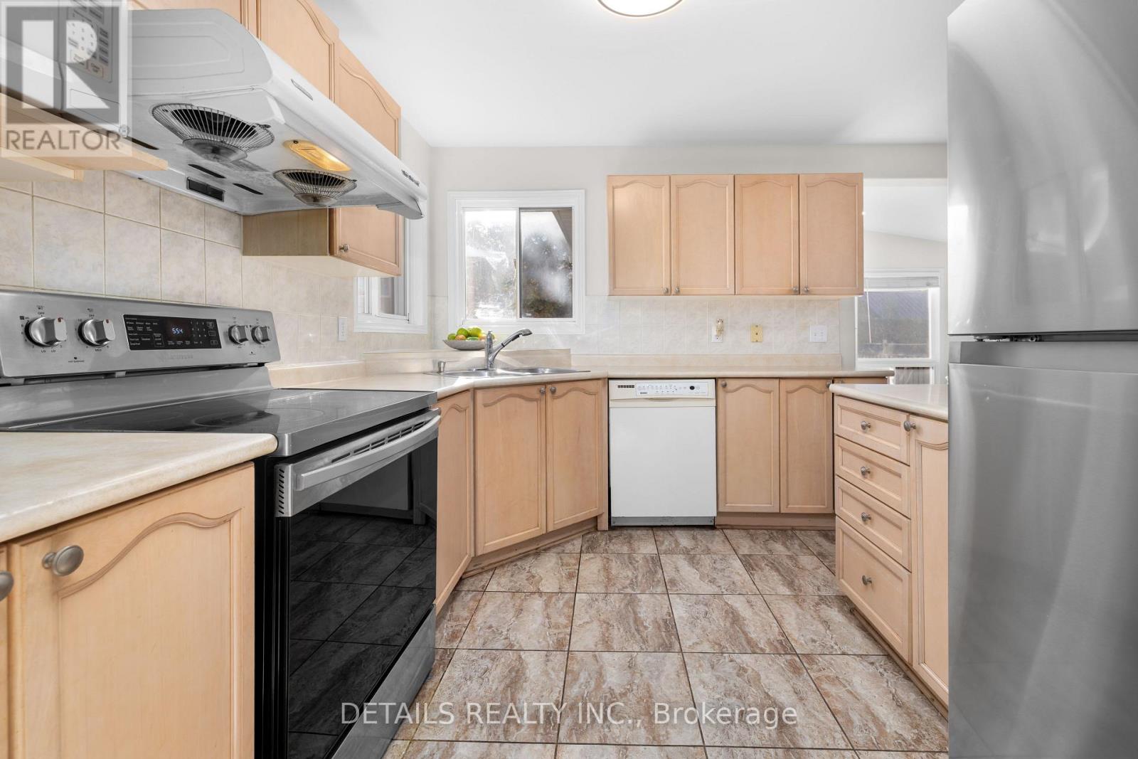 106 Woodgate Way Property Photo 13