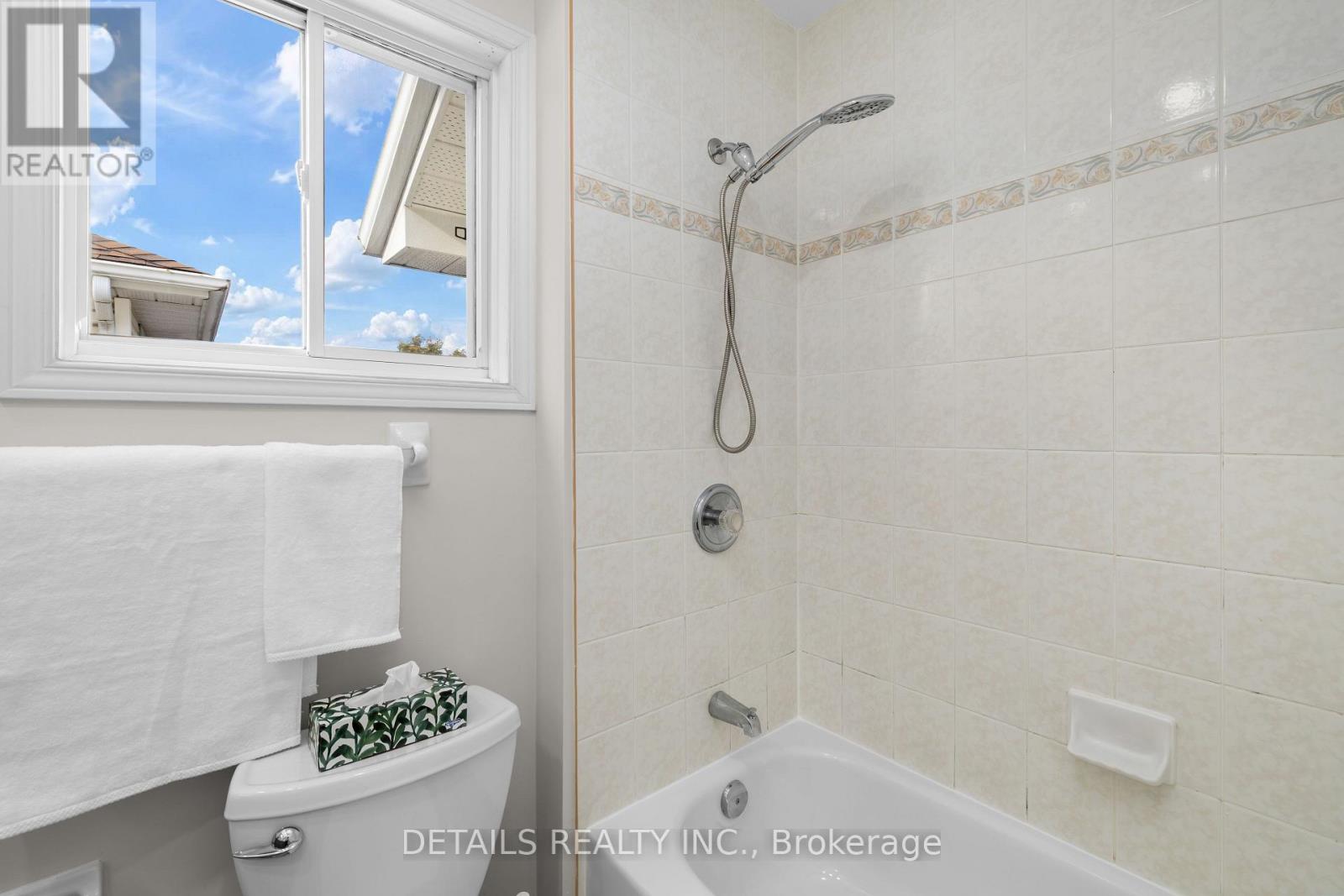106 Woodgate Way Property Photo 32