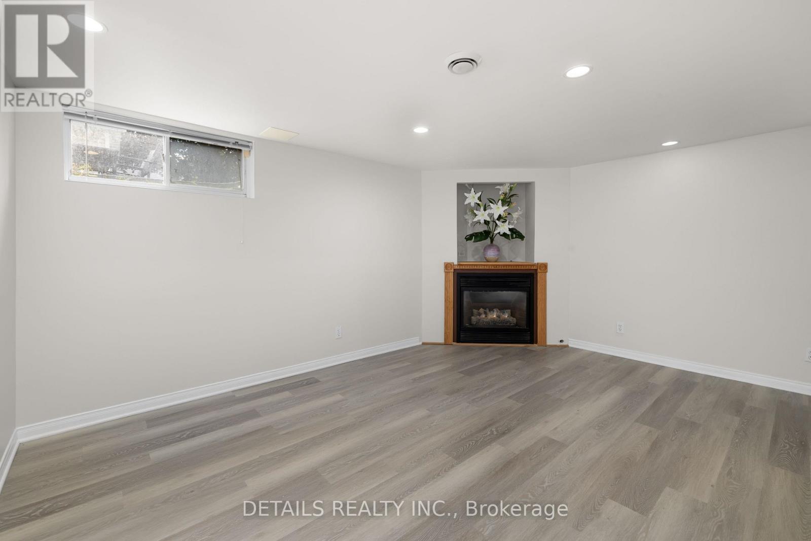 106 Woodgate Way Property Photo 36