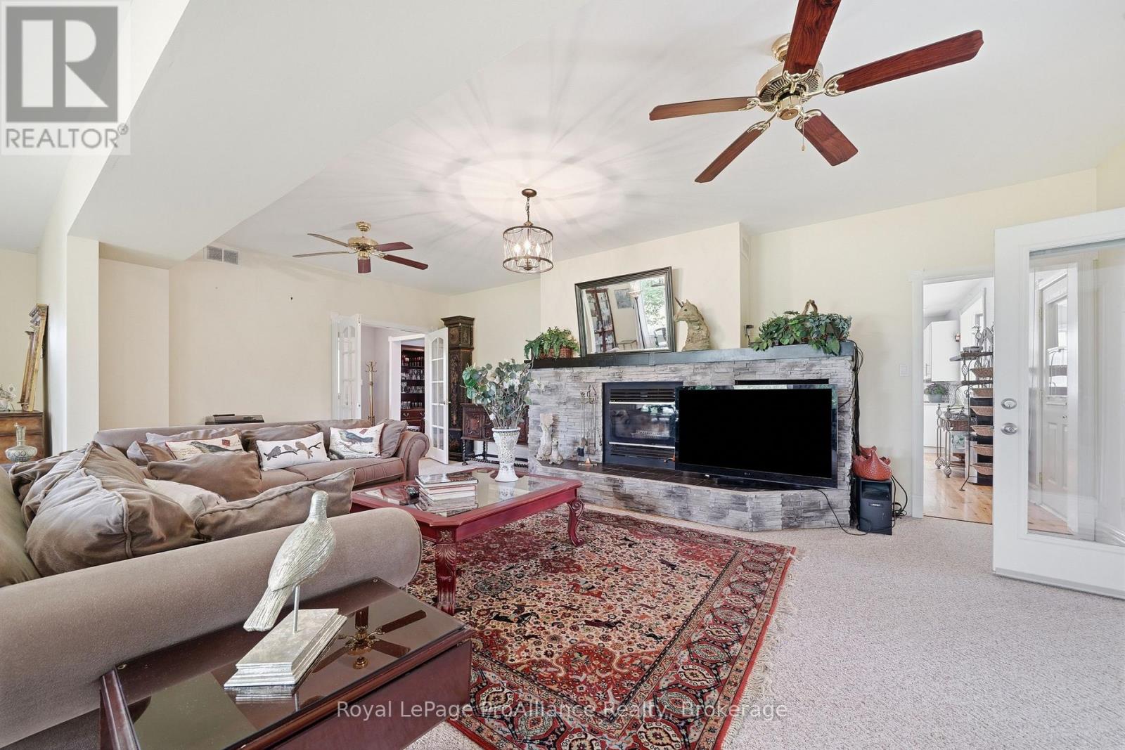 2925 County Road 10 Property Photo 10