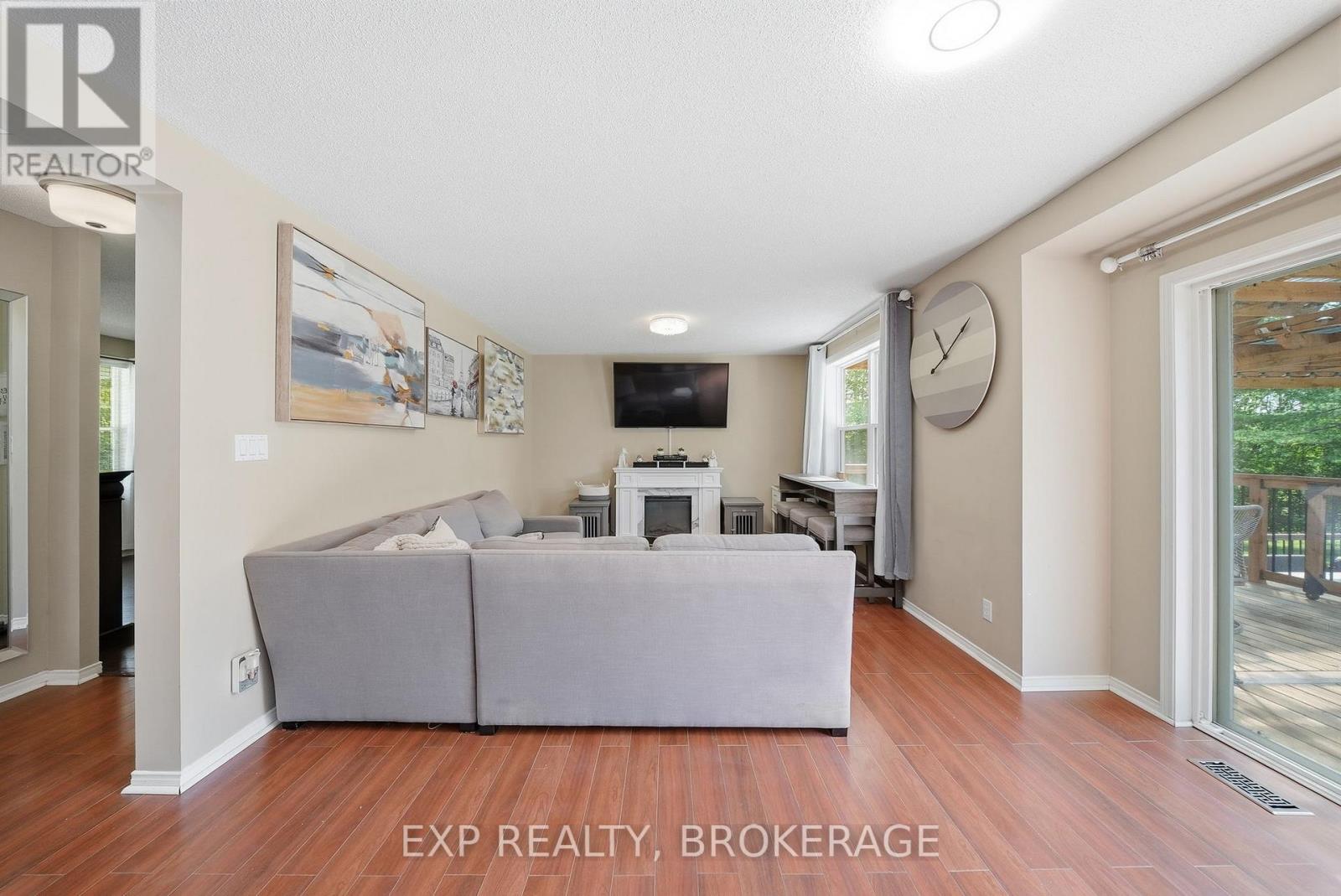 16131 Telephone Road Property Photo 16