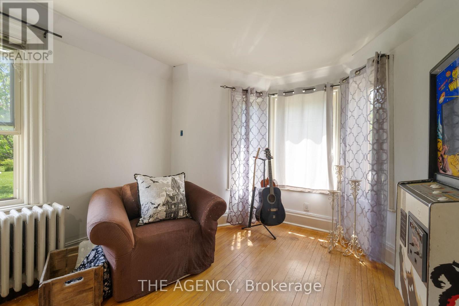 310 Ridout Street Property Photo 7
