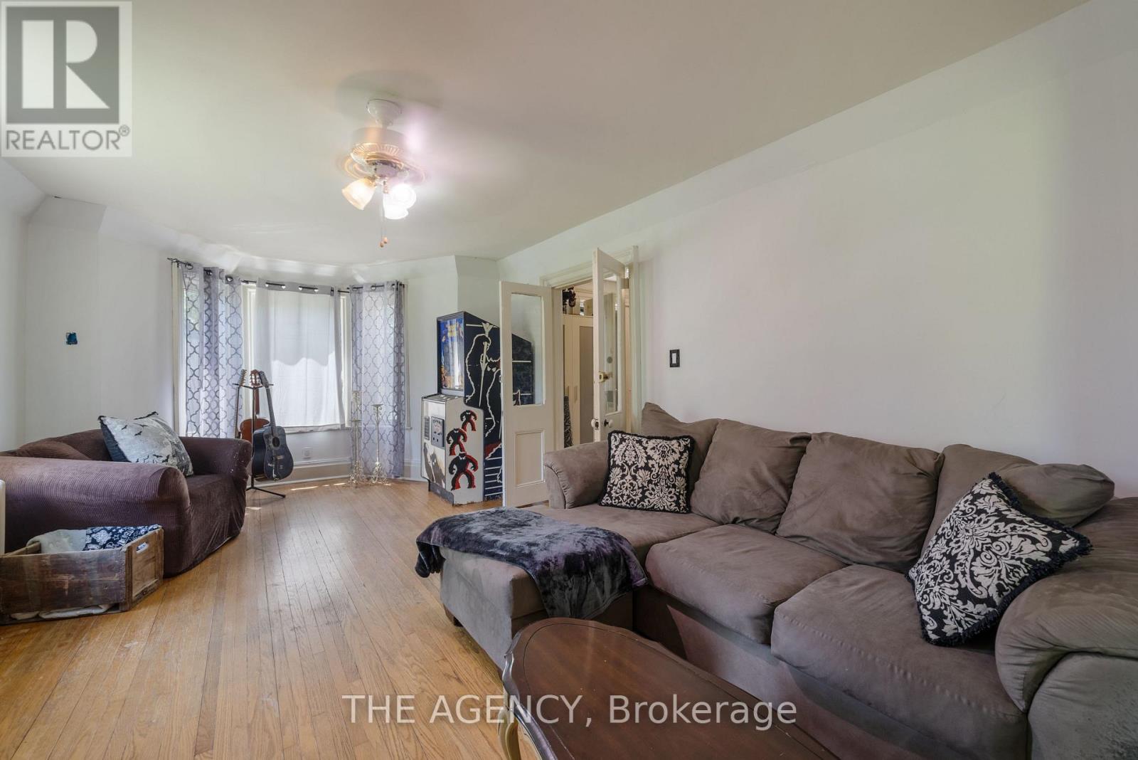 310 Ridout Street Property Photo 9