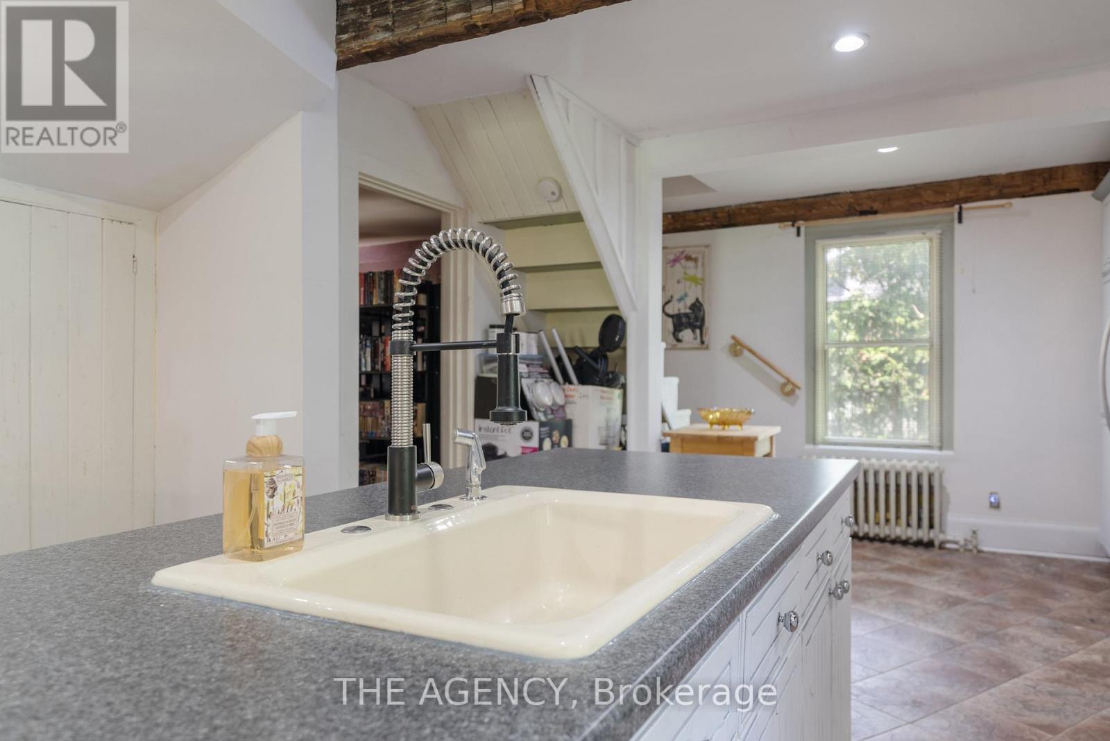 310 Ridout Street Property Photo 16