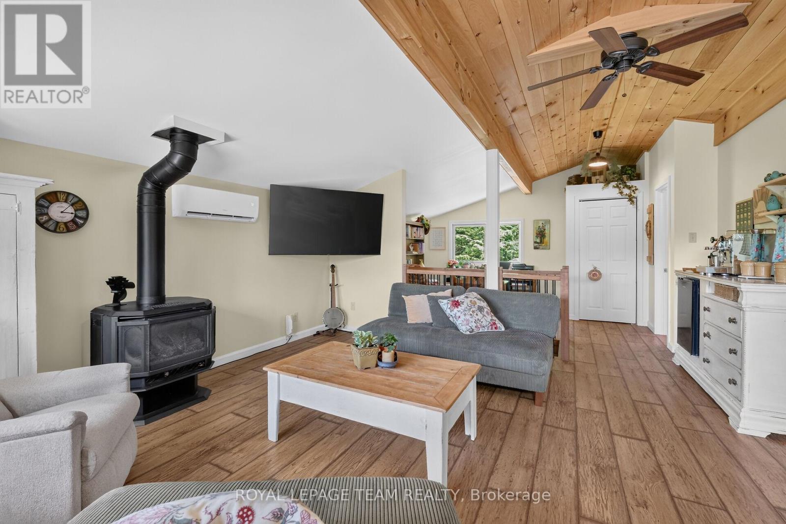 102 & 110 Mcvicar Lane Property Photo 15