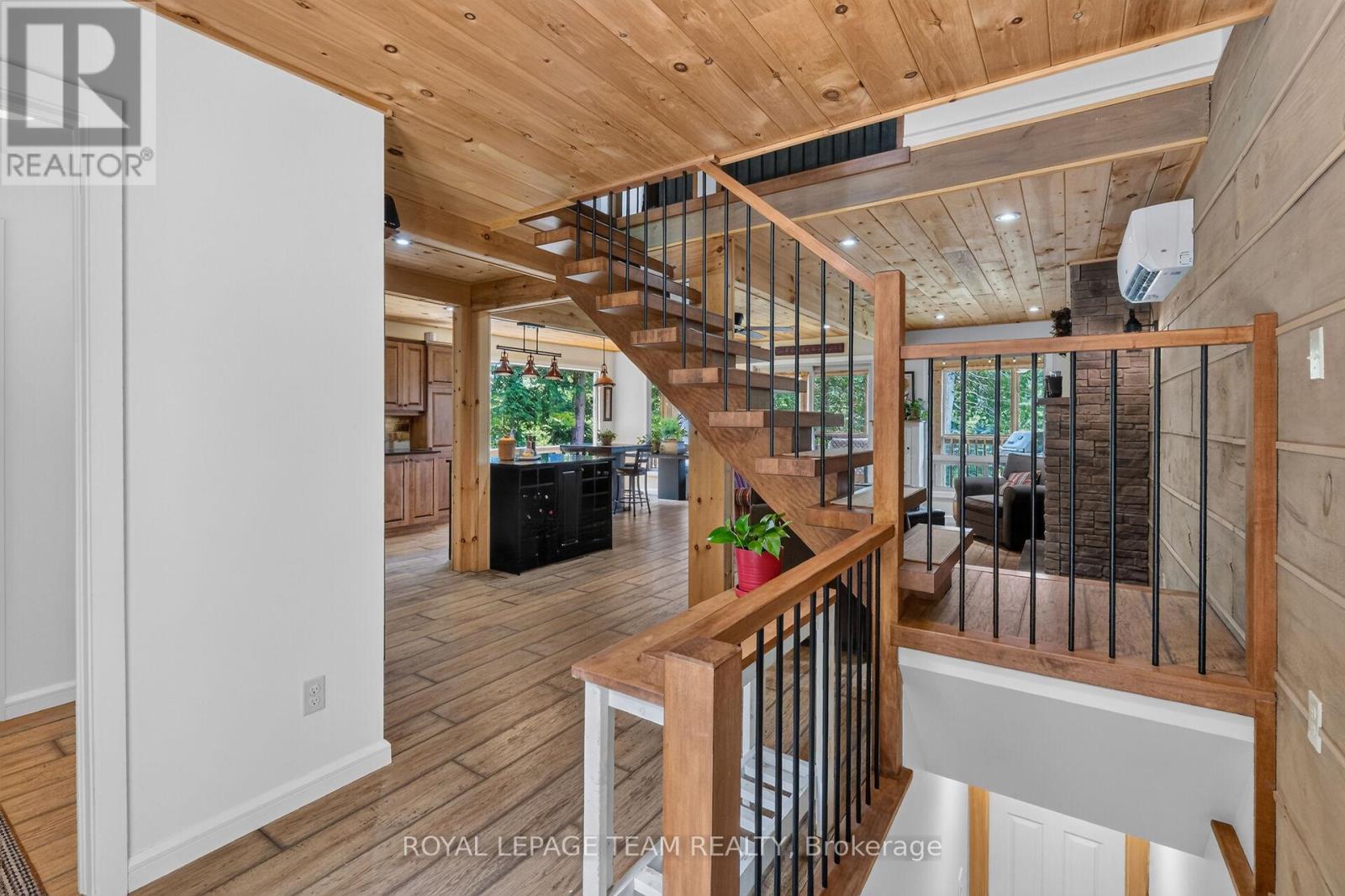 102 Mcvicar Lane Property Photo 4