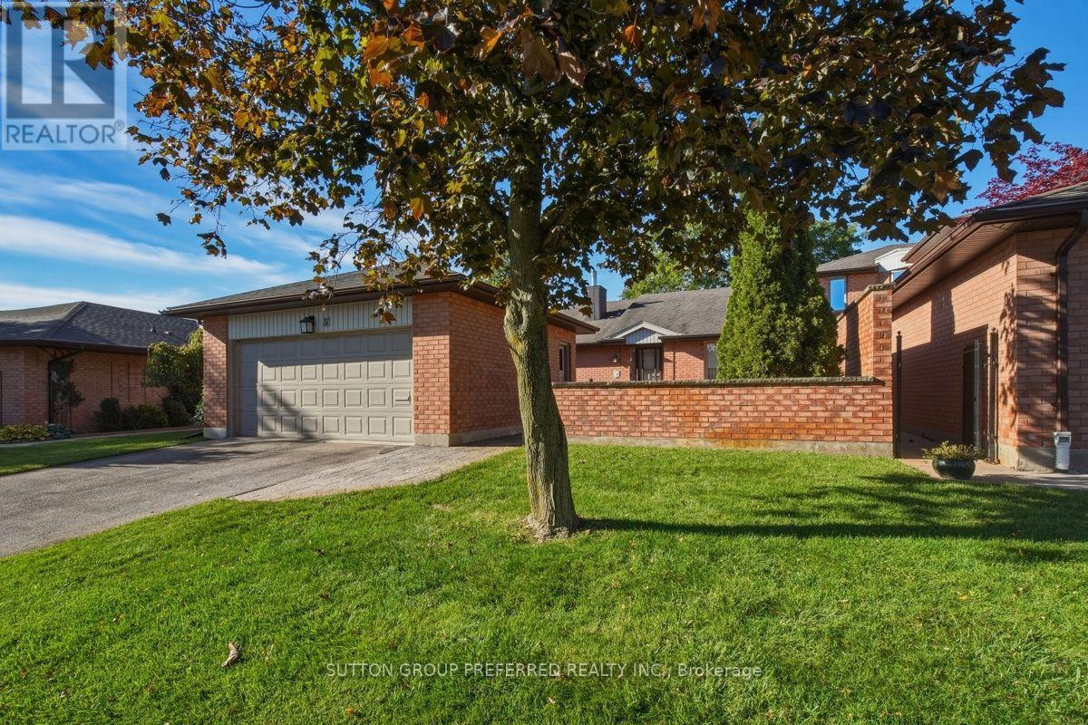 31 - 55 Fiddlers Green Road Property Photo 1