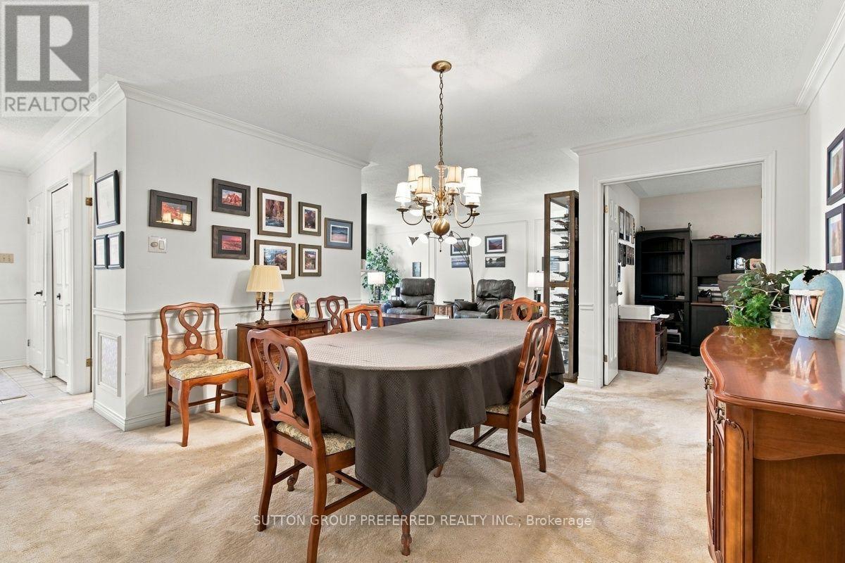 31 - 55 Fiddlers Green Road Property Photo 7