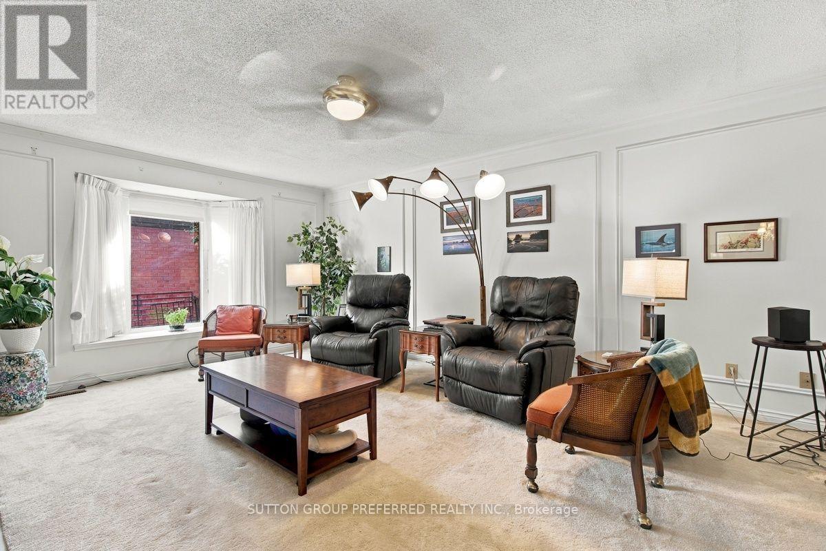 31 - 55 Fiddlers Green Road Property Photo 9