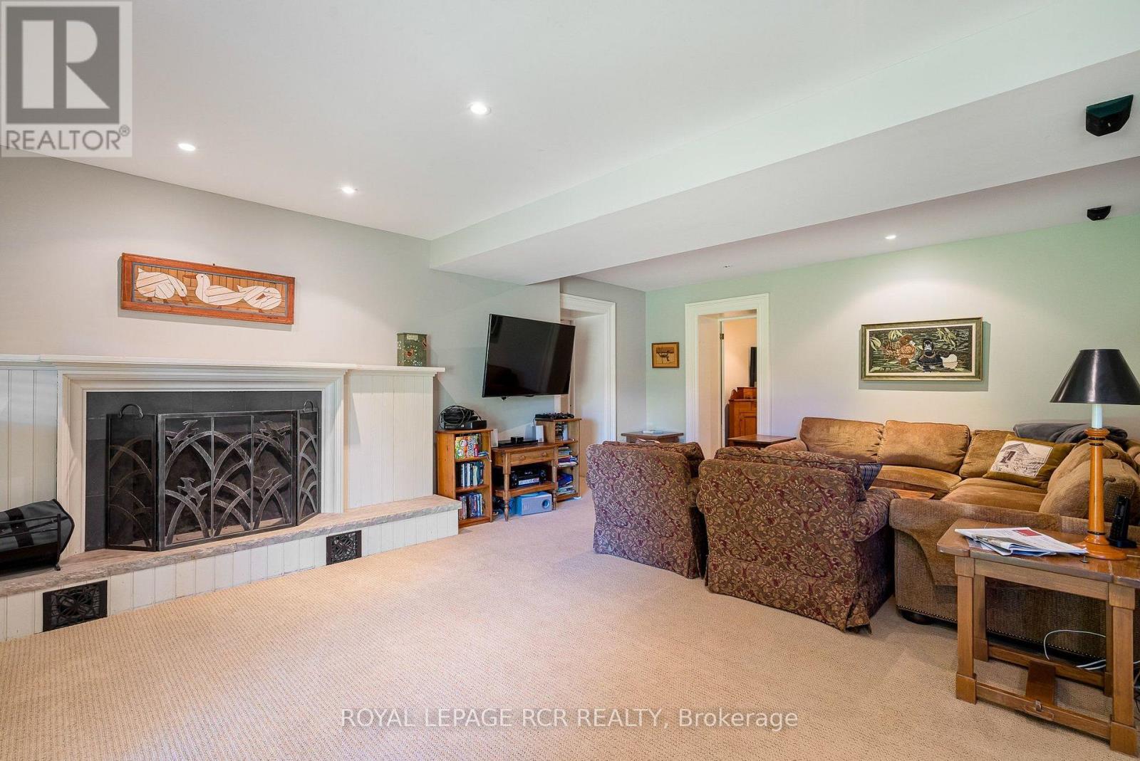 718157 1st Line E Property Photo 29