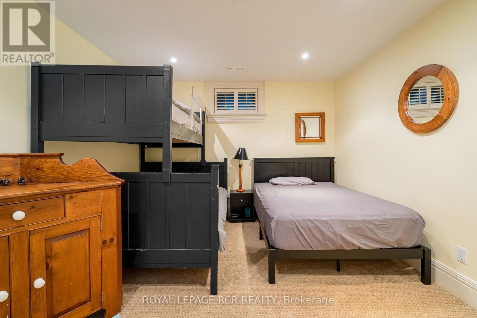 718157 1st Line E Property Photo 30