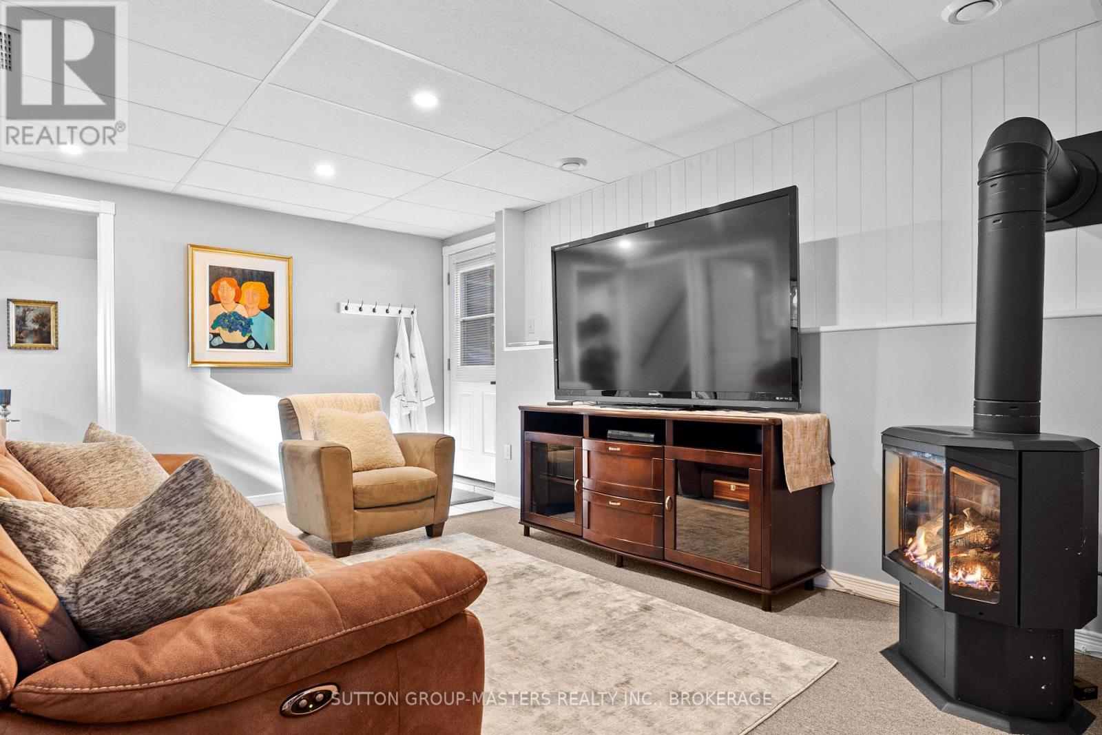 20 Burdock Lane Property Photo 23