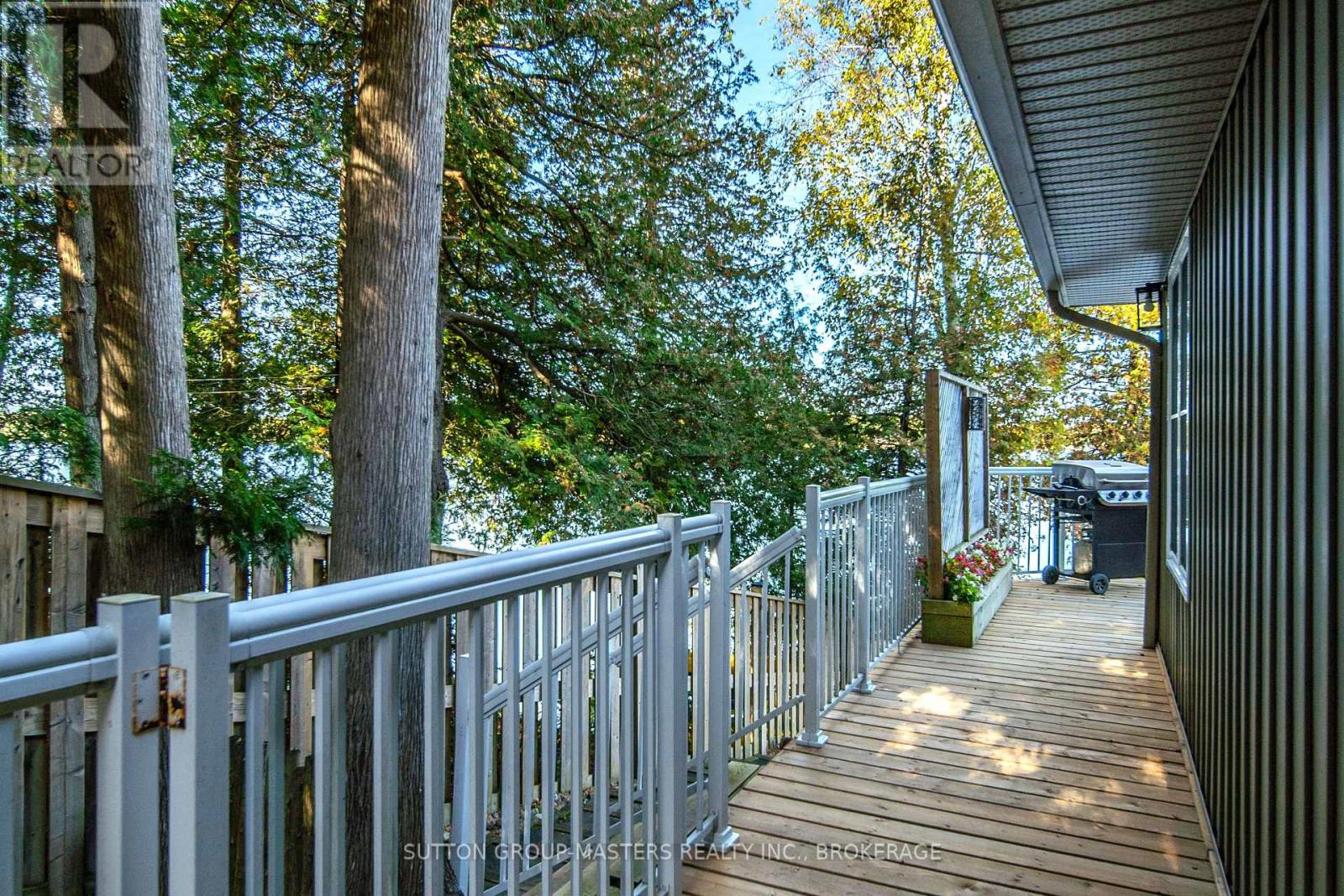 20 Burdock Lane Property Photo 29