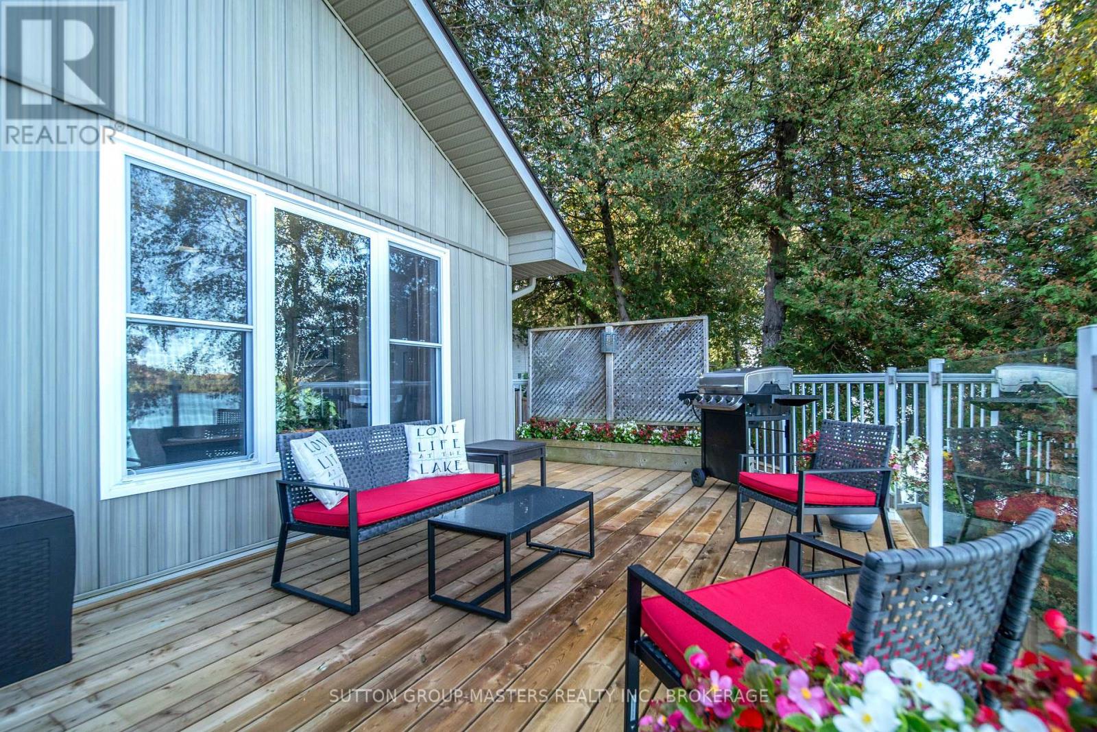 20 Burdock Lane Property Photo 33