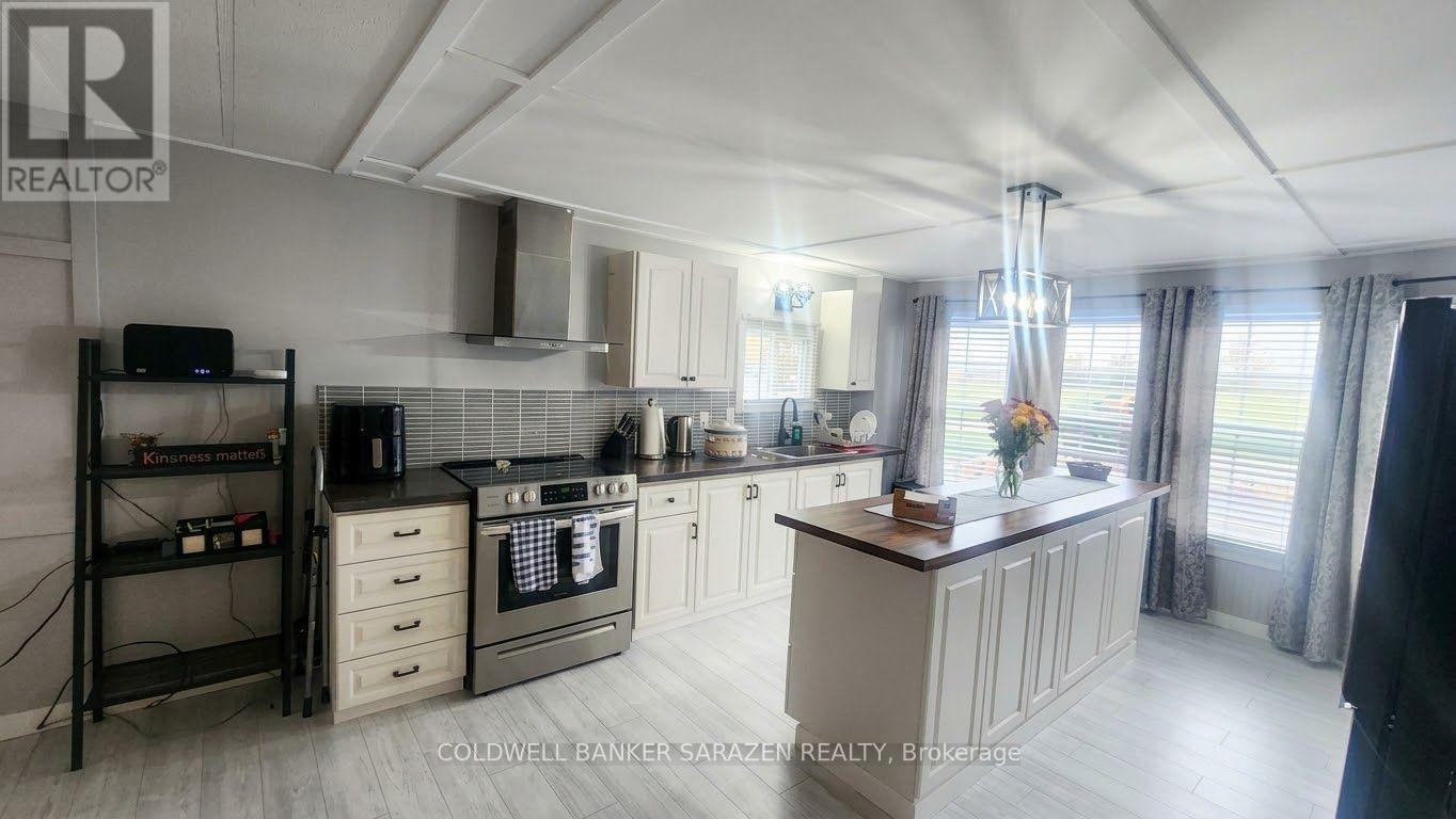 74 Richards Lane Property Photo 10