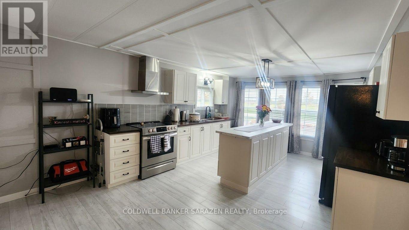 74 Richards Lane Property Photo 11