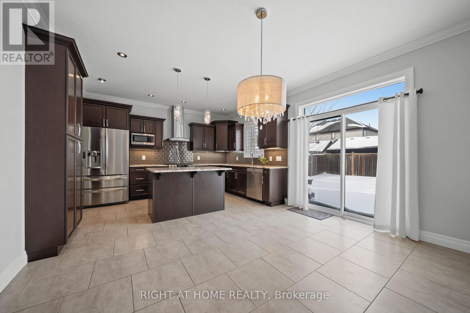 6540 Upper Canada Cross Property Photo 7