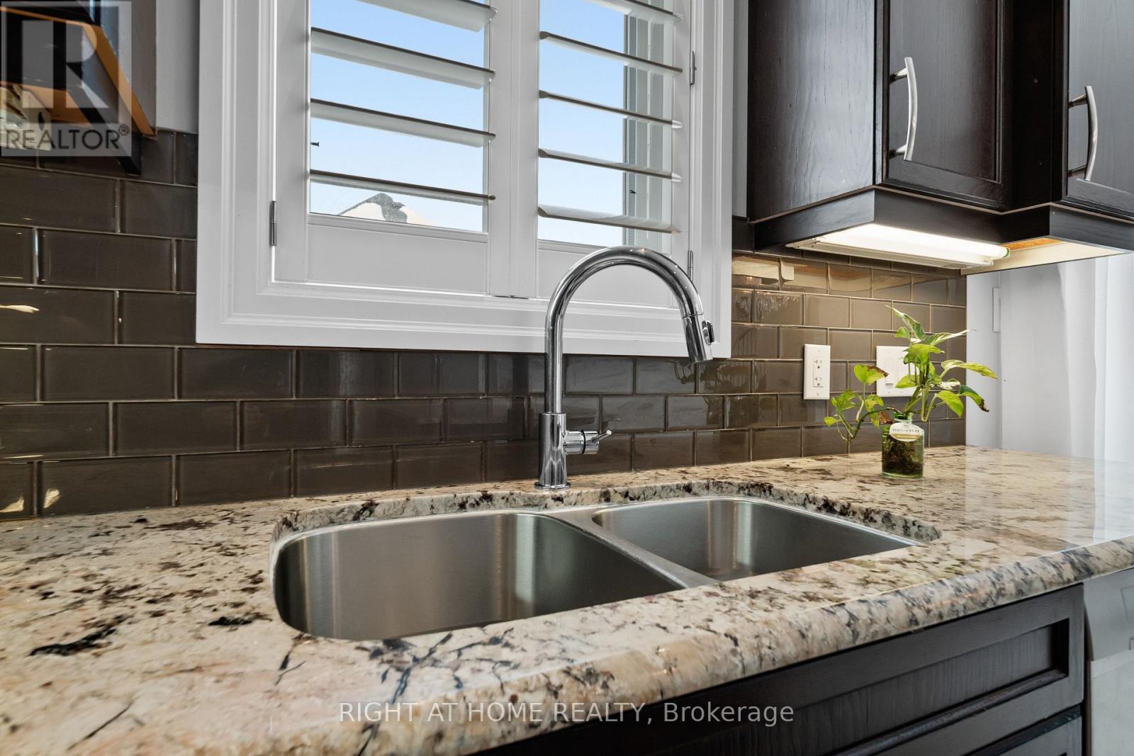 6540 Upper Canada Cross Property Photo 10