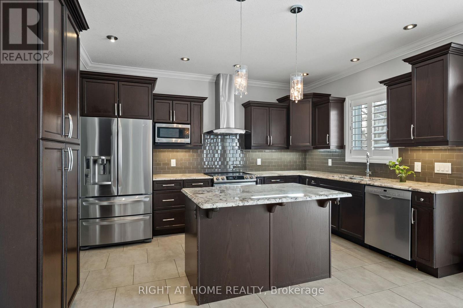 6540 Upper Canada Cross Property Photo 12