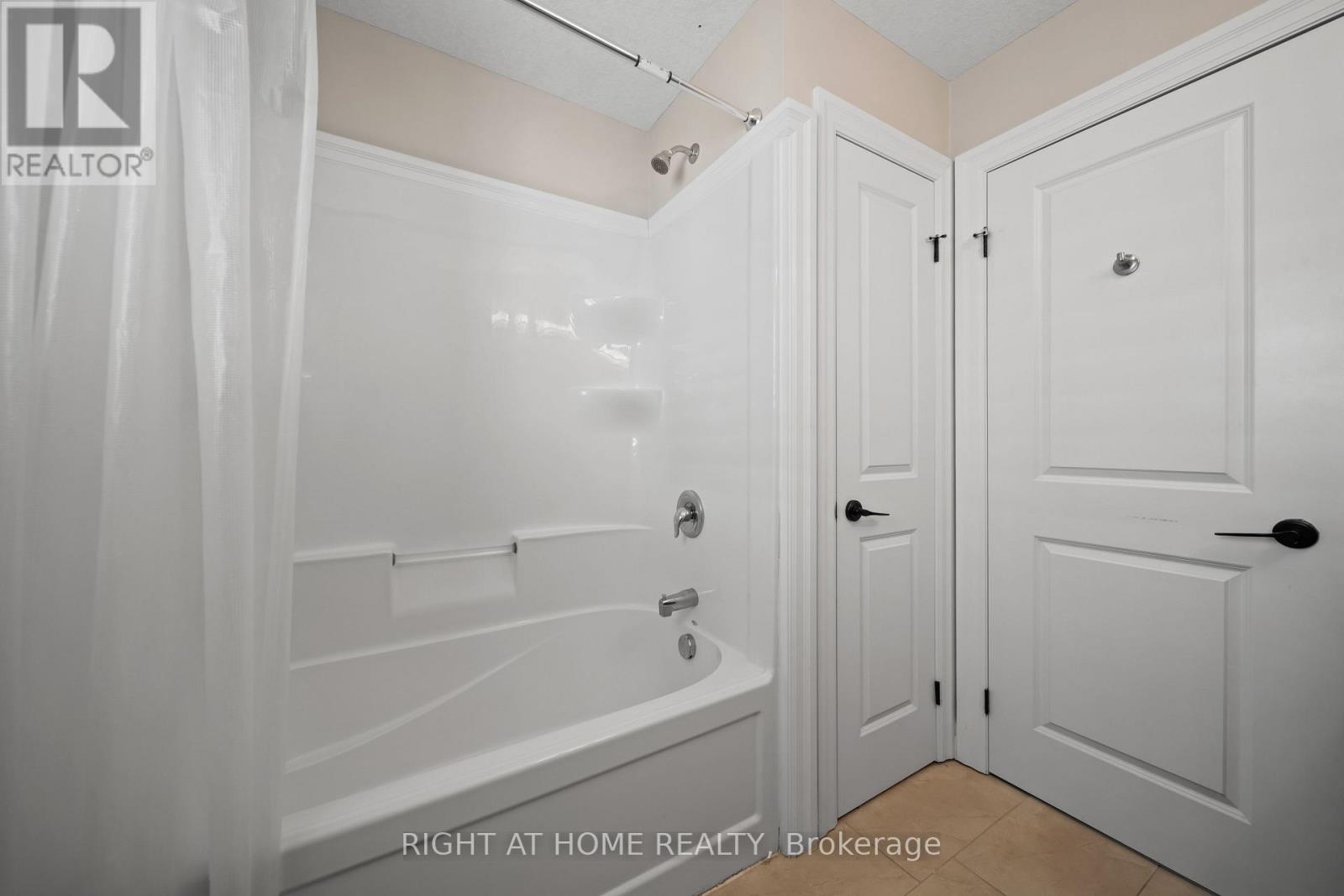 6540 Upper Canada Cross Property Photo 27