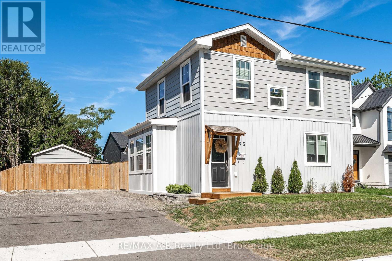 195 WATER STREET Property Photo 1