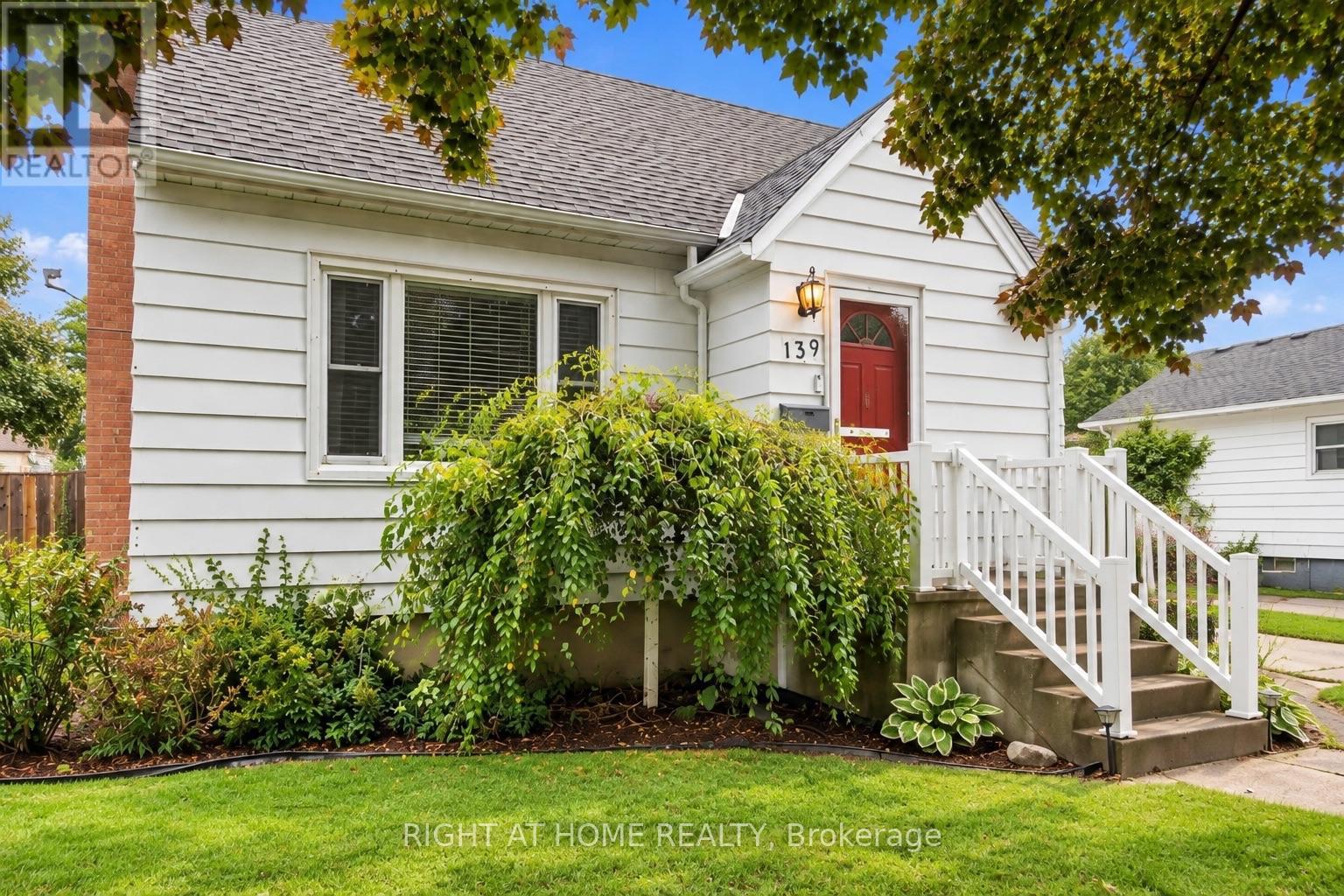 139 GORDON STREET Property Photo 1