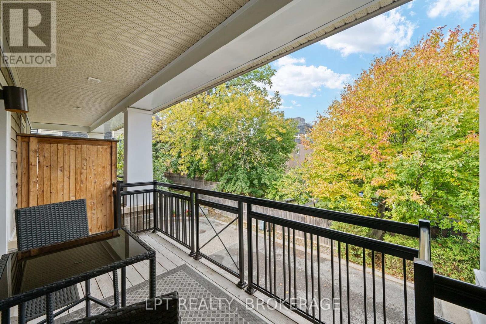 202 Dalkeith Private Property Photo 3