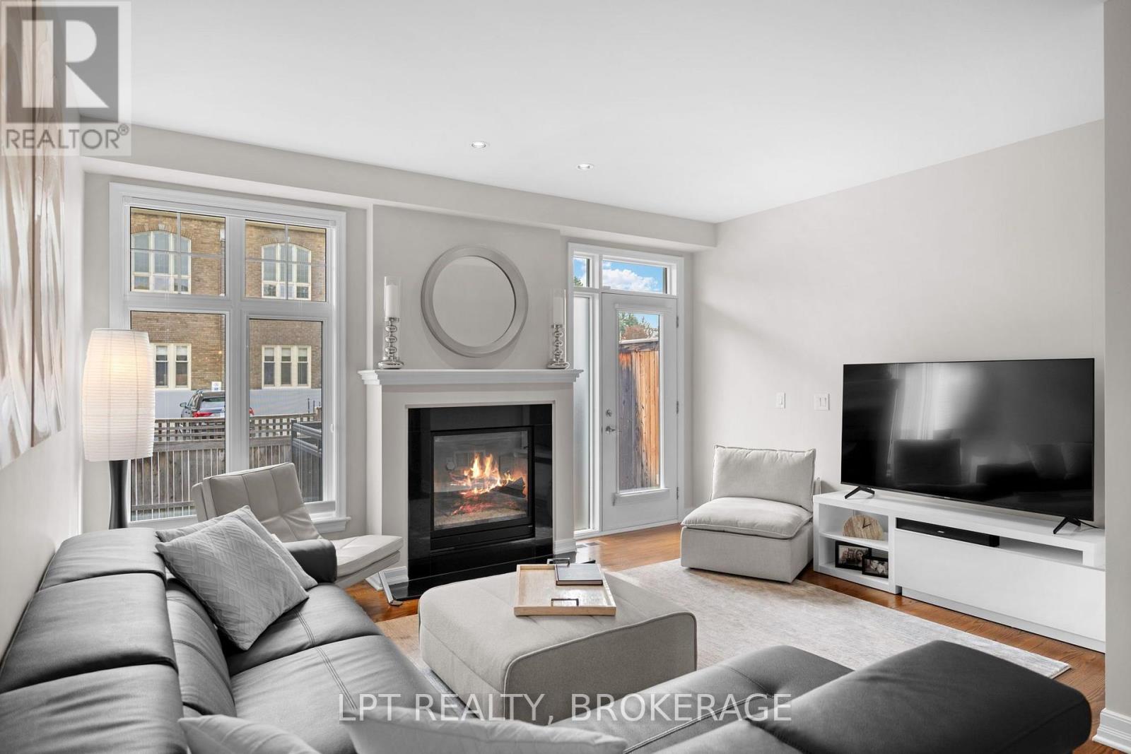 202 Dalkeith Private Property Photo 8