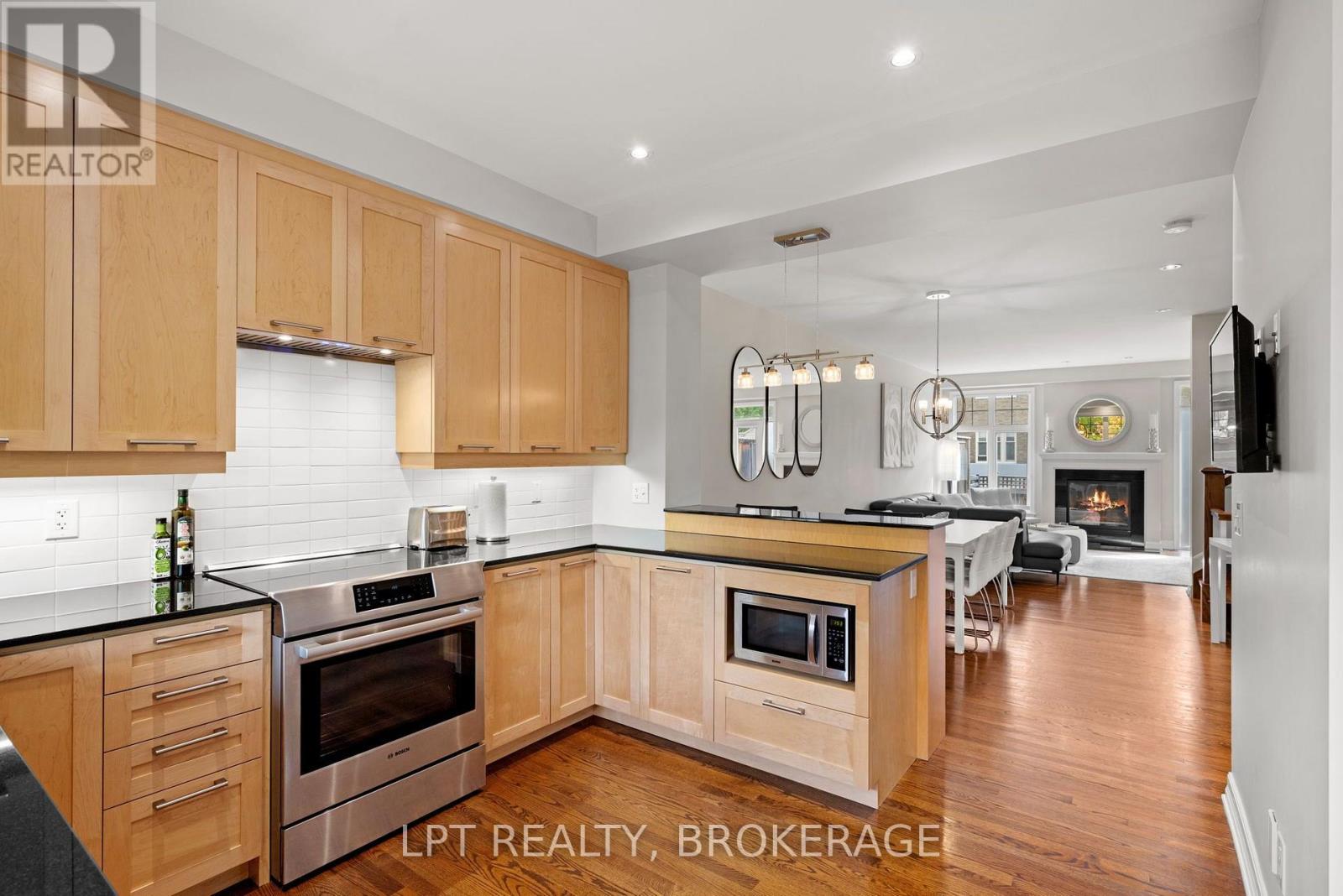 202 Dalkeith Private Property Photo 15