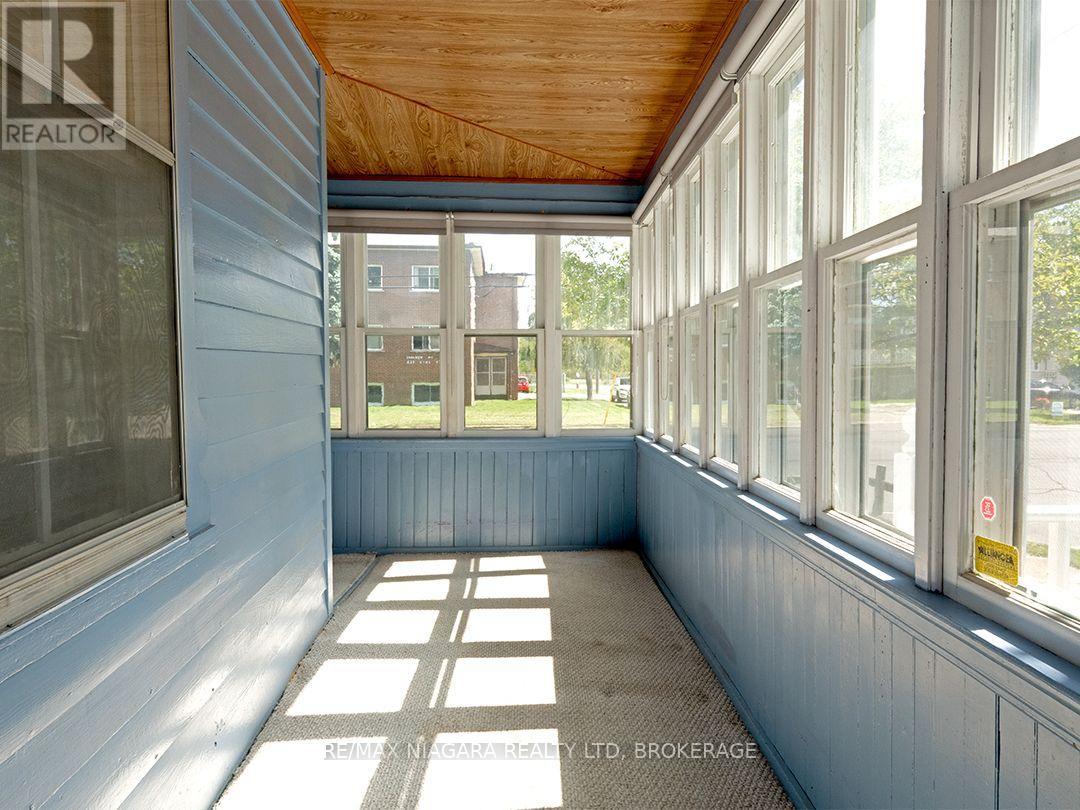632 King Street Property Photo 8