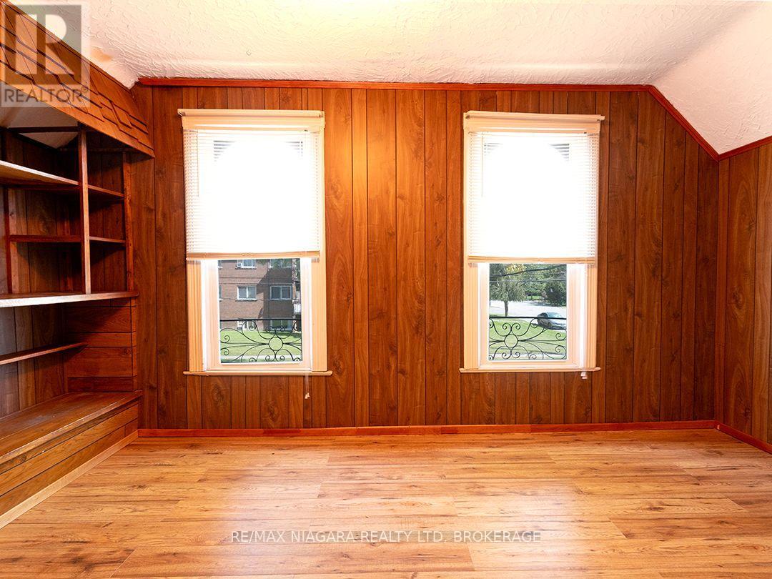 632 King Street Property Photo 12