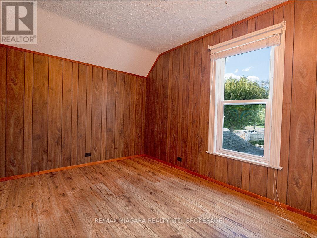 632 King Street Property Photo 19