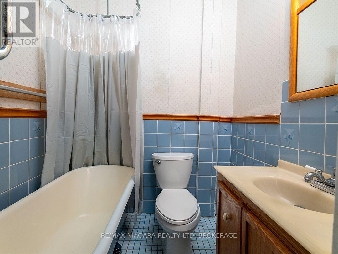 632 King Street Property Photo 28