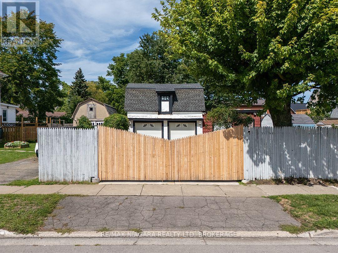 632 King Street Property Photo 31