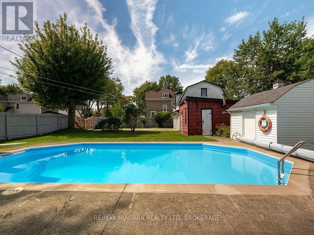 632 King Street Property Photo 37