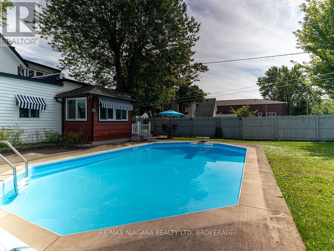 632 King Street Property Photo 40